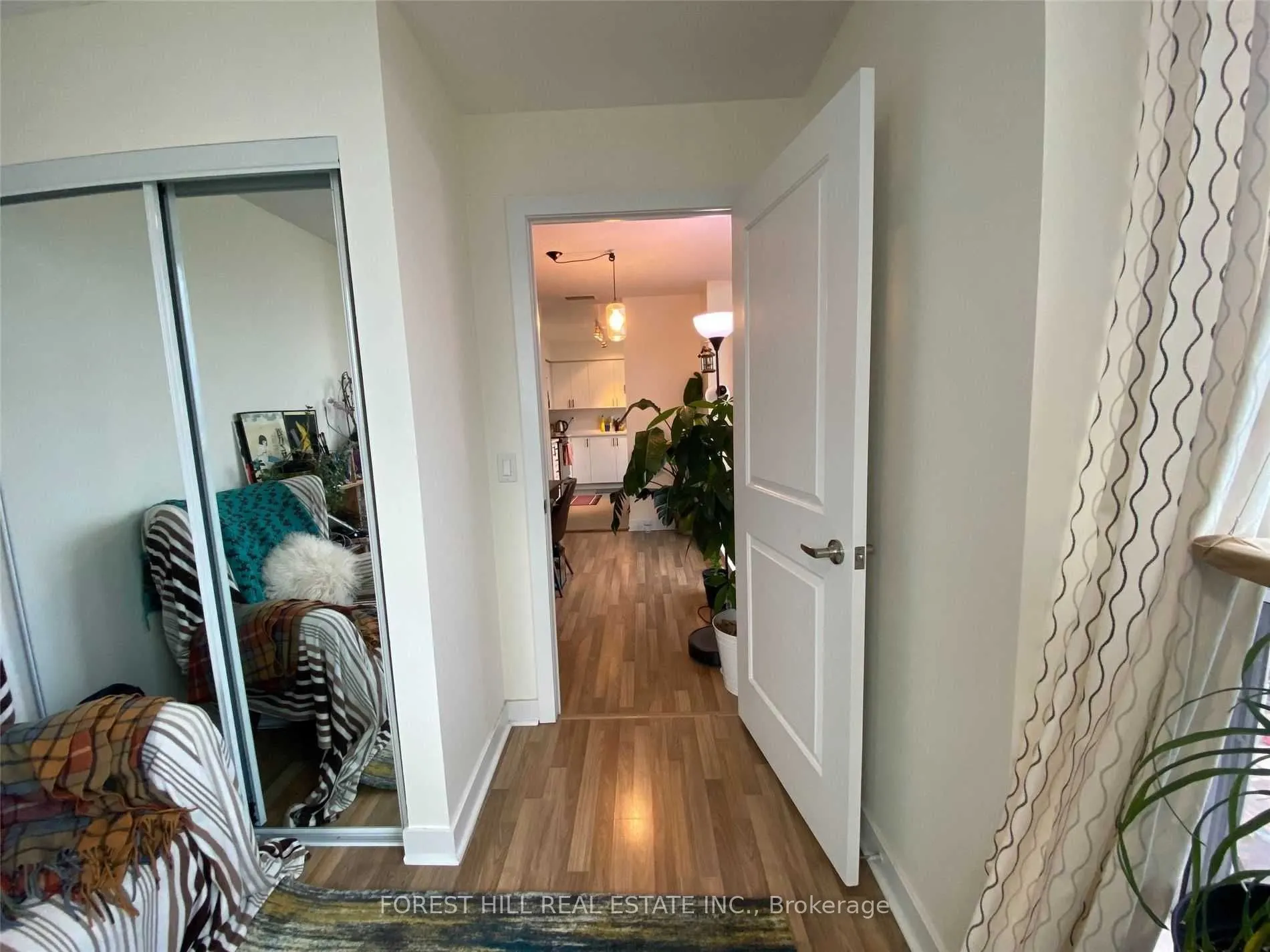 50 LYNN WILLIAMS Street #2104
