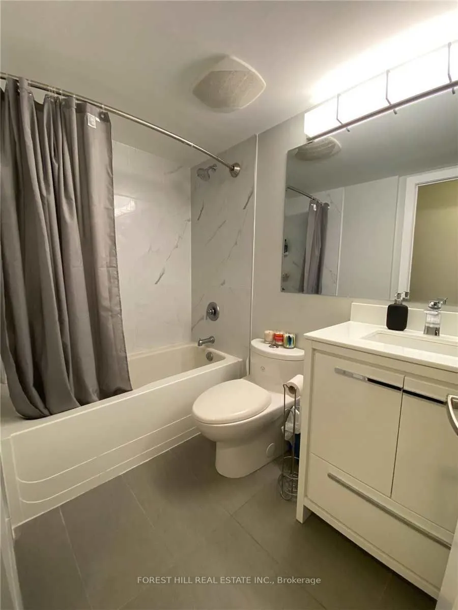 50 LYNN WILLIAMS Street #2104