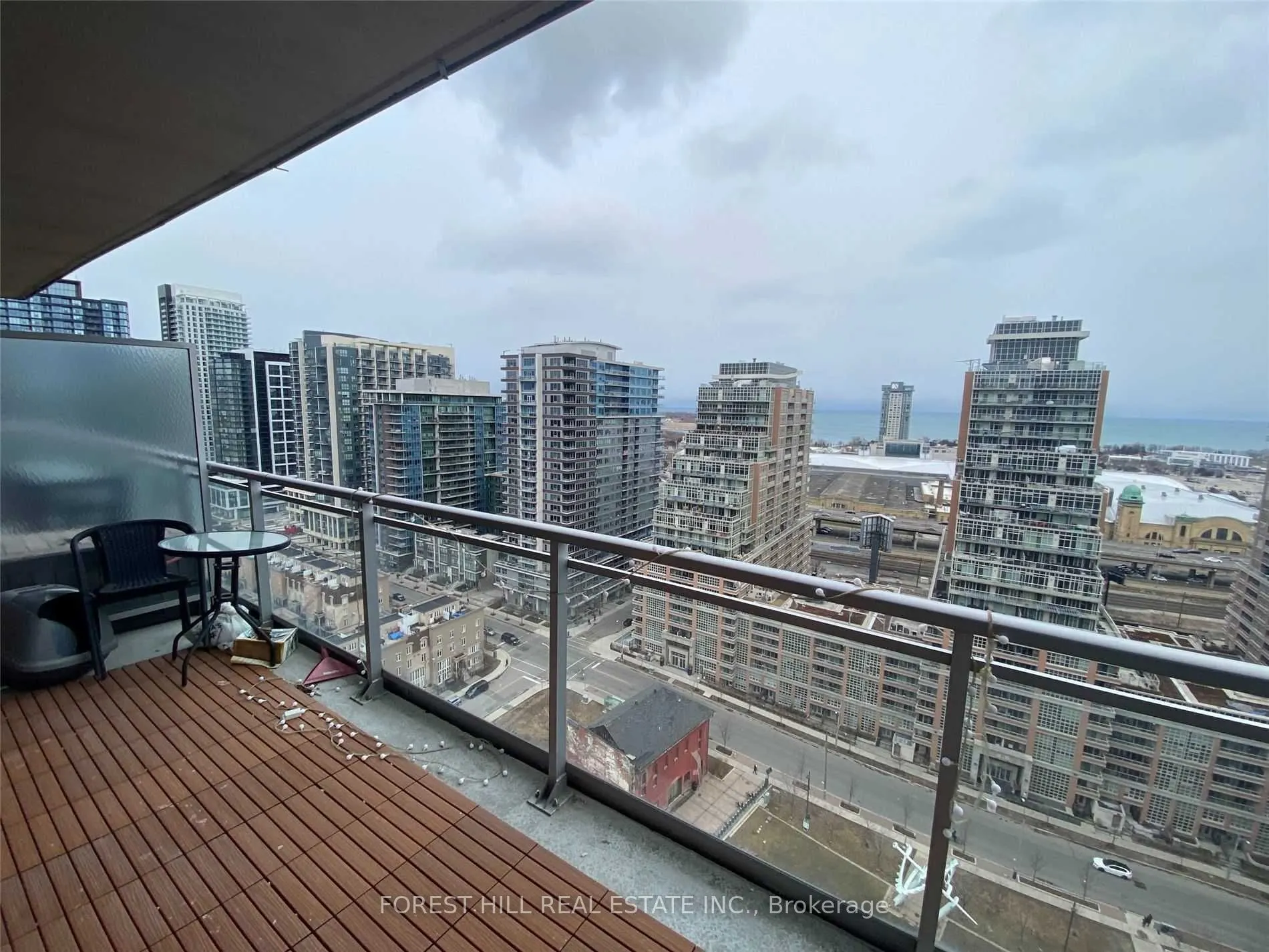 50 LYNN WILLIAMS Street #2104