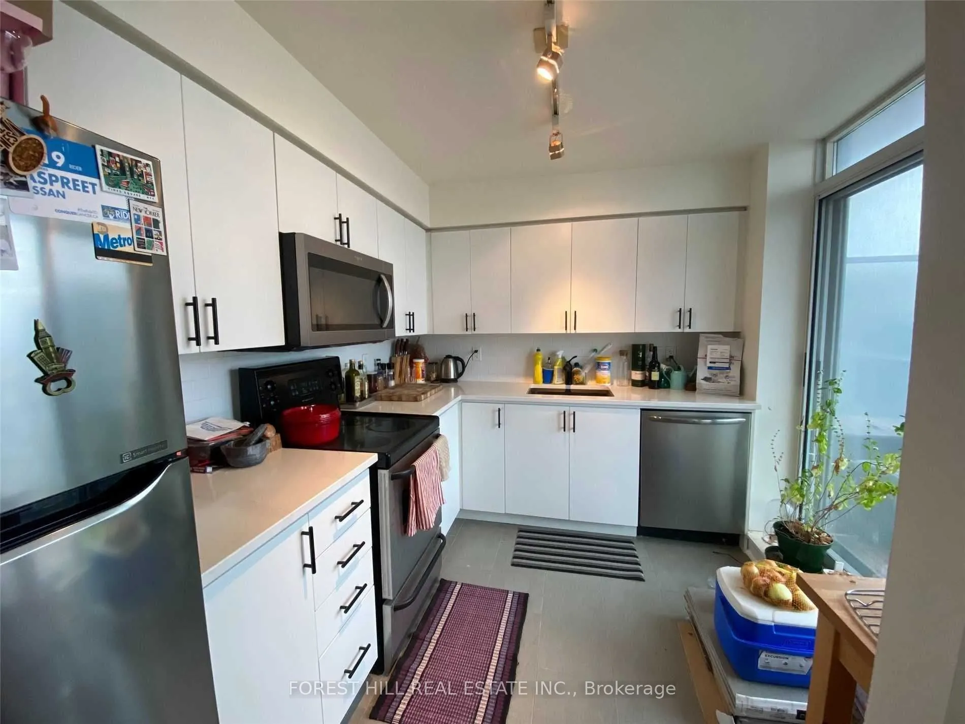50 LYNN WILLIAMS Street #2104