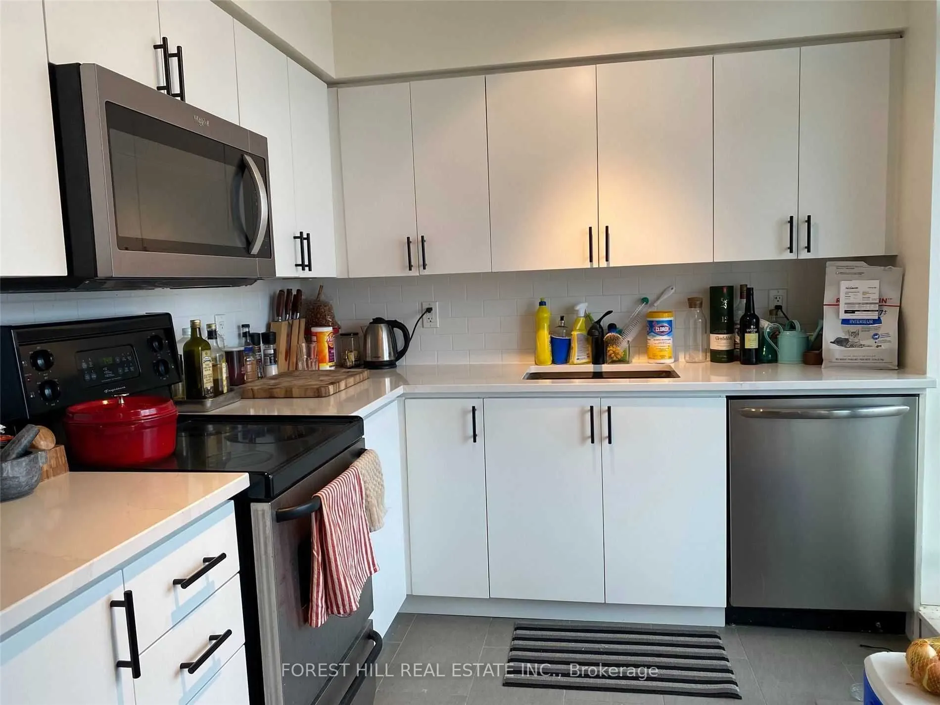 50 LYNN WILLIAMS Street #2104