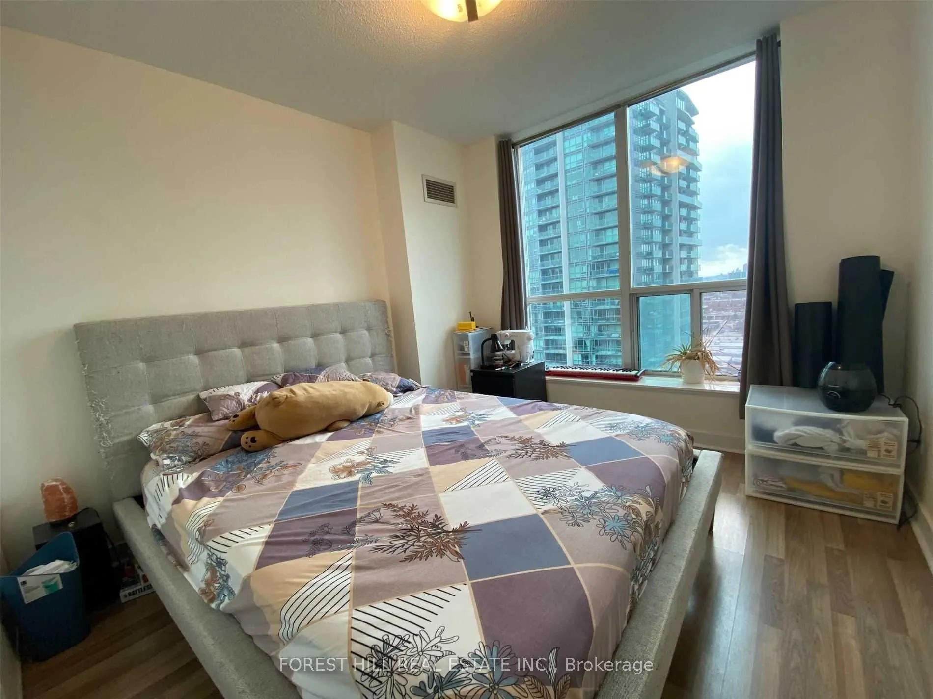 50 LYNN WILLIAMS Street #2104