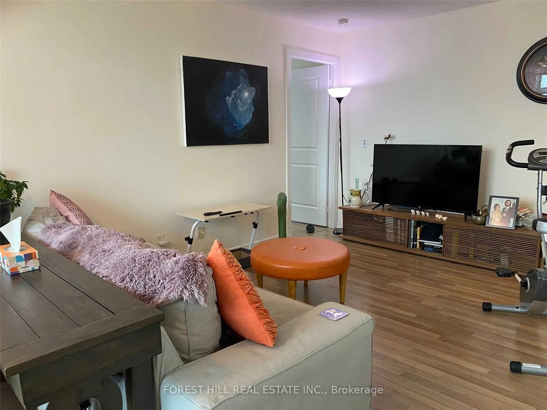 50 LYNN WILLIAMS Street #2104