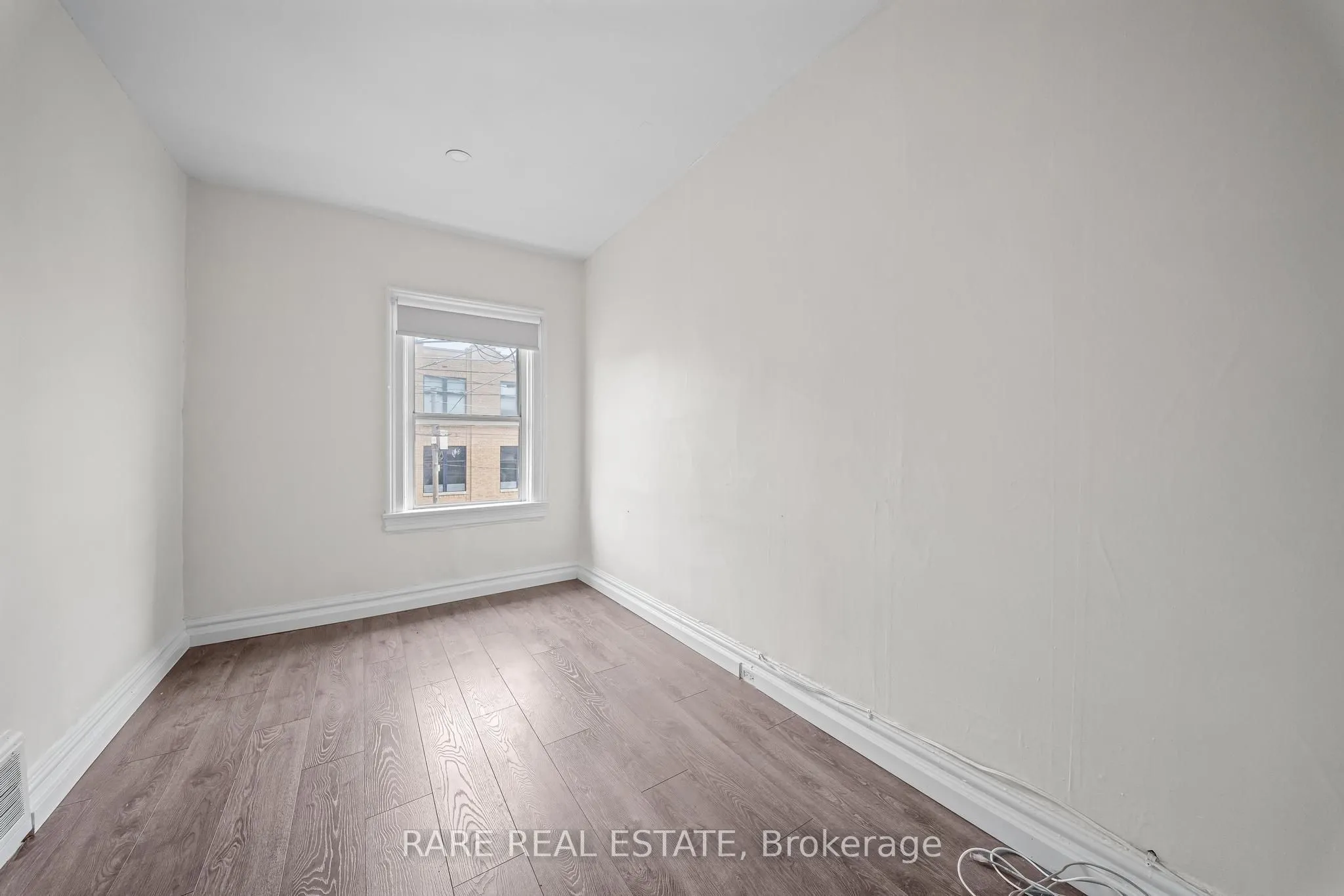 200 Bathurst Street