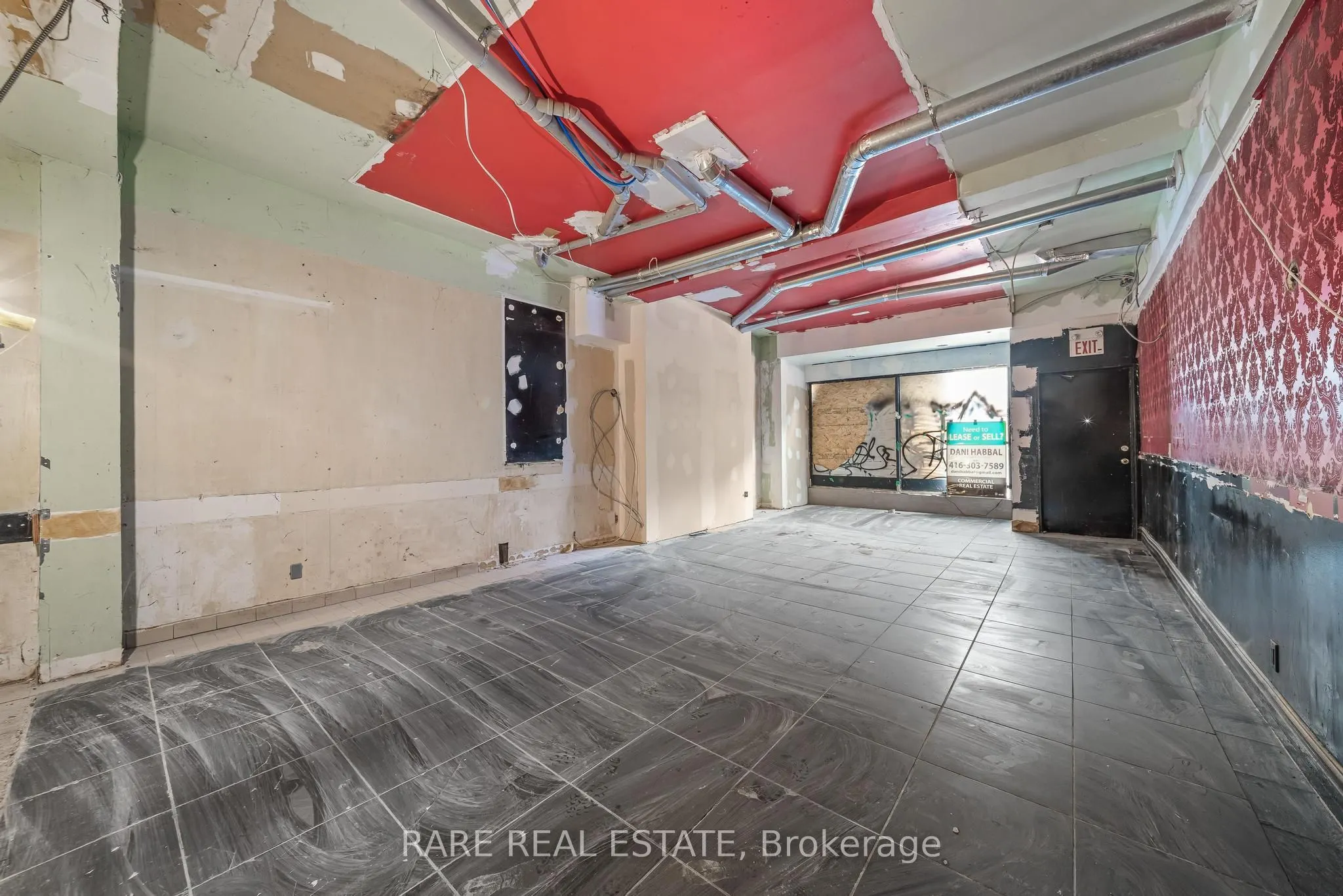 200 Bathurst Street