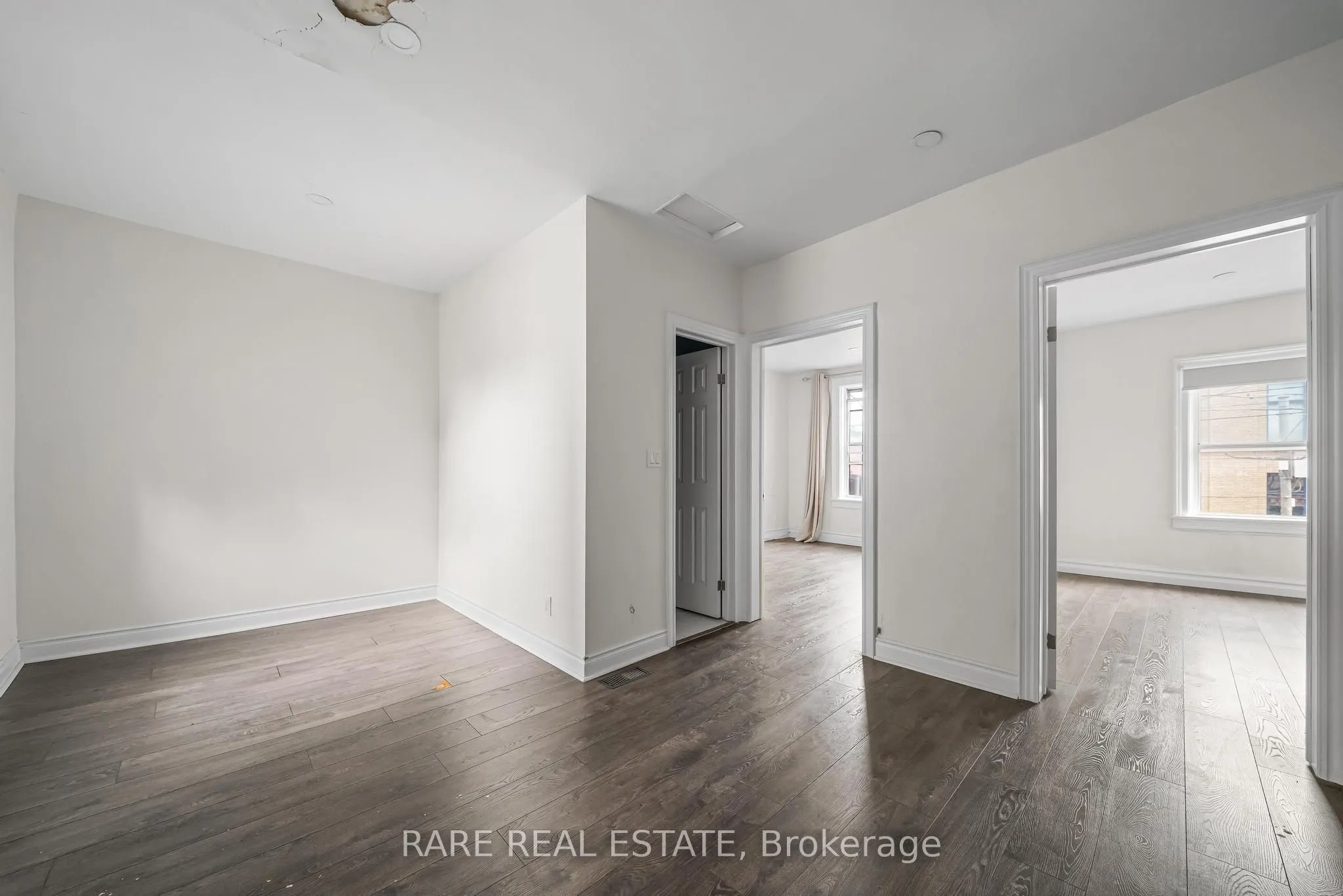 200 Bathurst Street