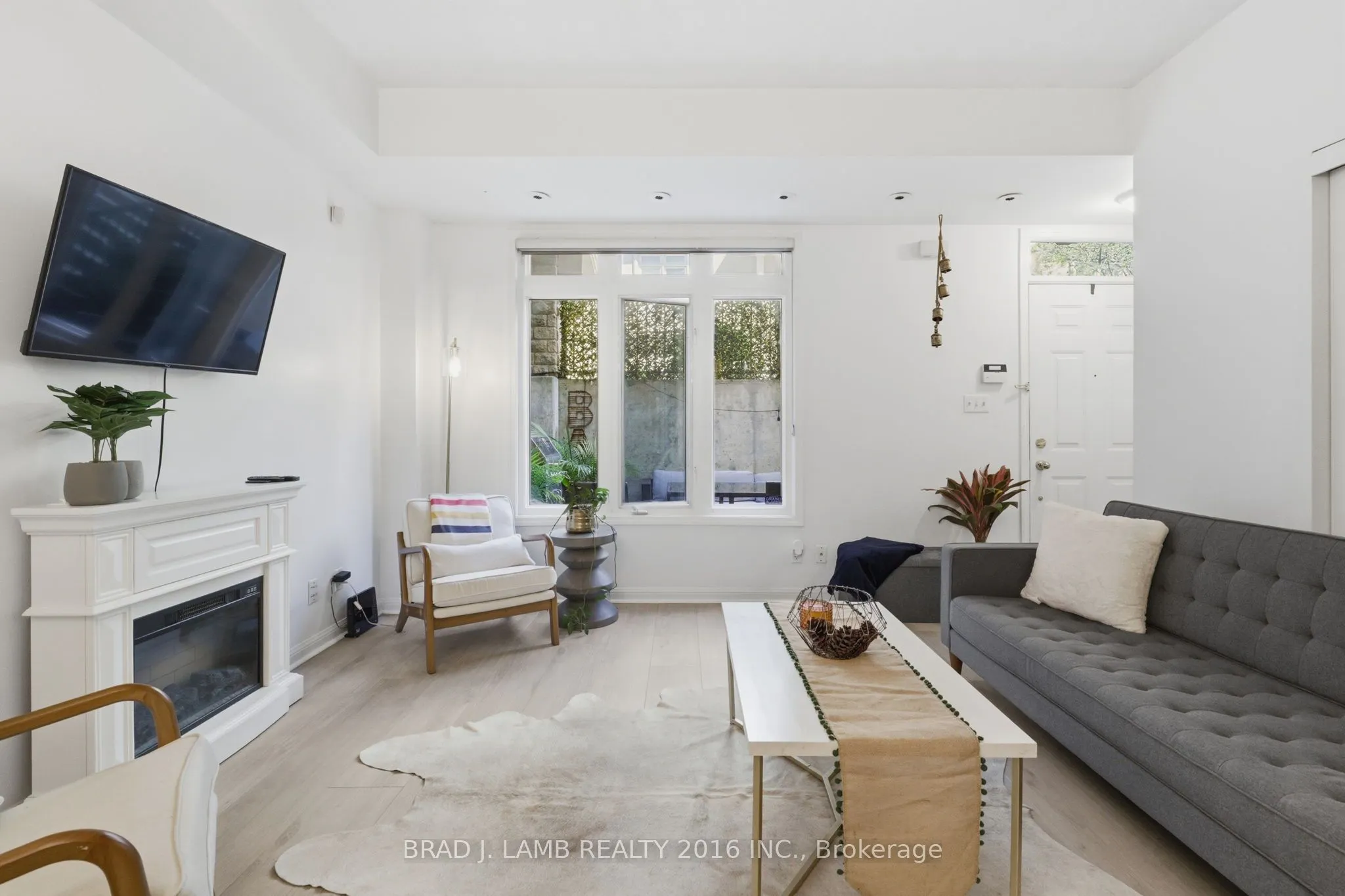 80 Carr Street #29