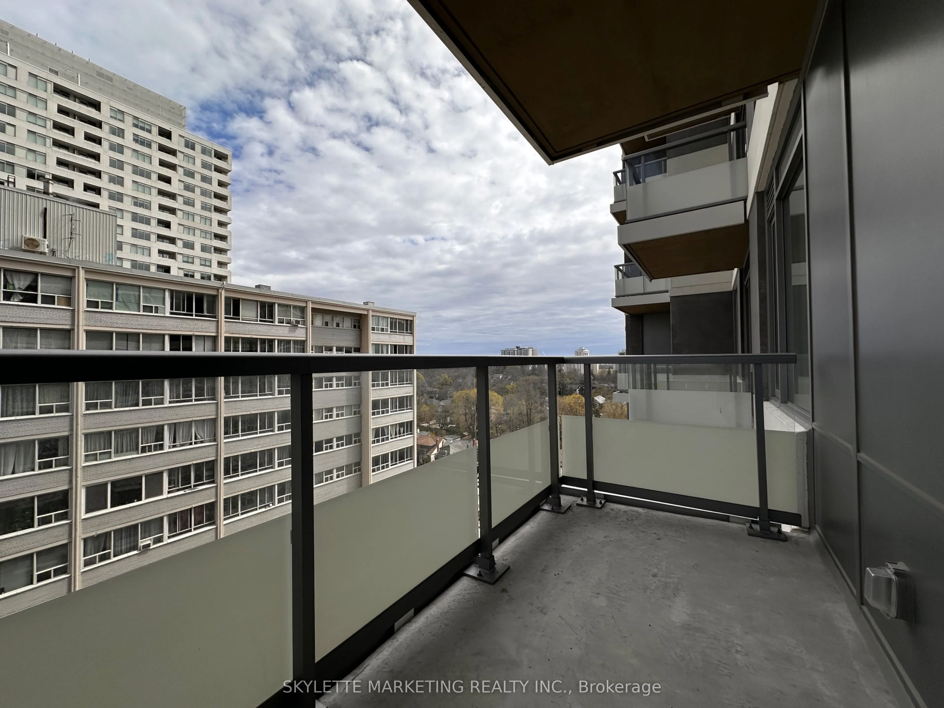 25 Holly Street #1204