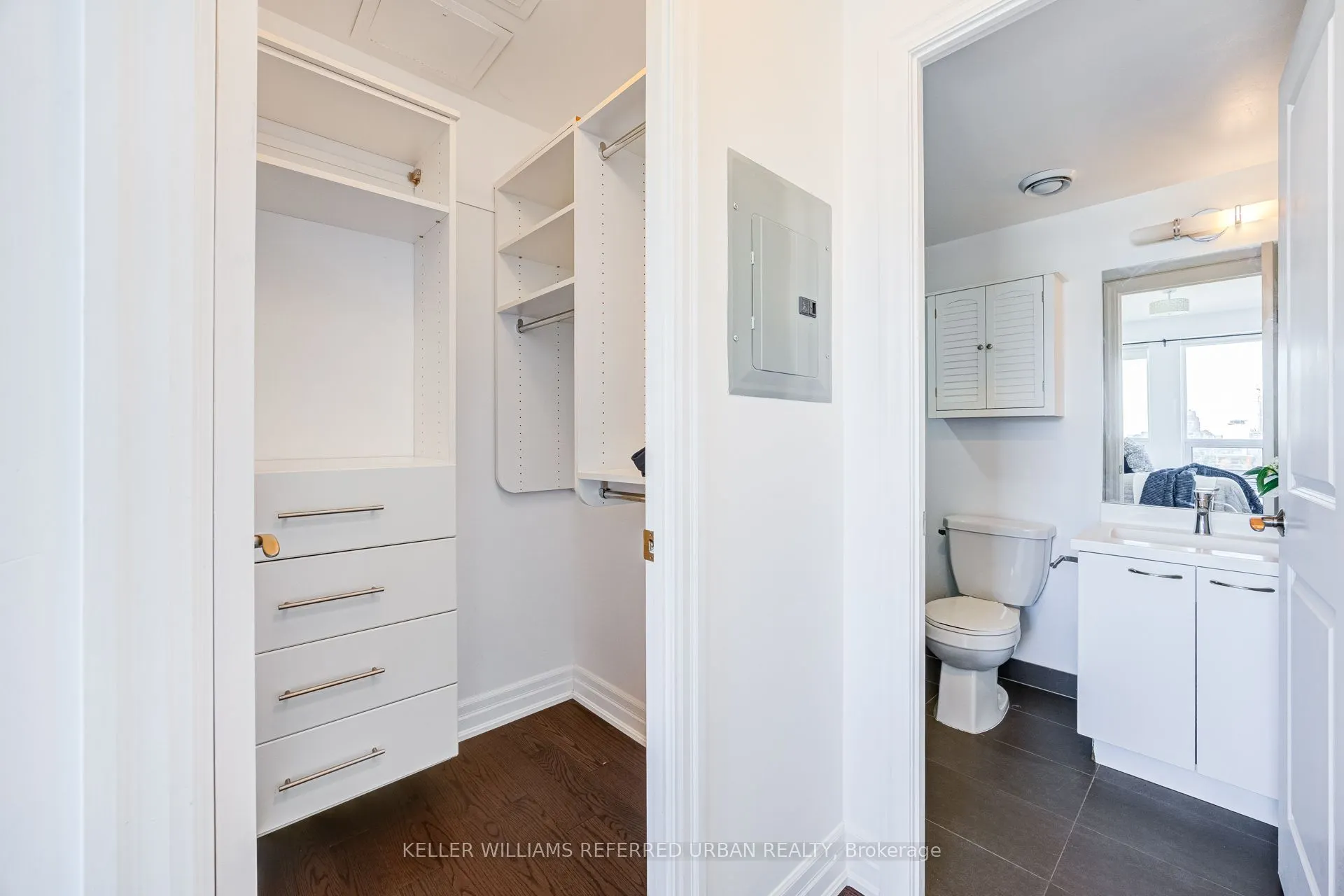500 St Clair Avenue W #1006