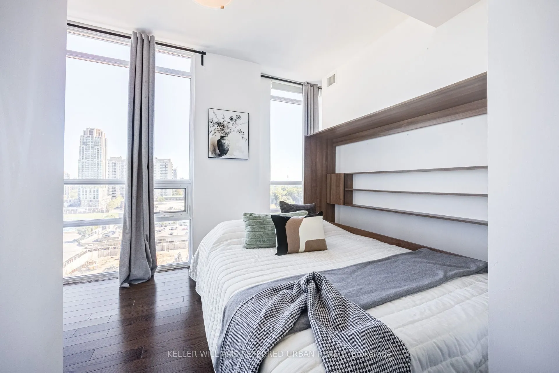 500 St Clair Avenue W #1006