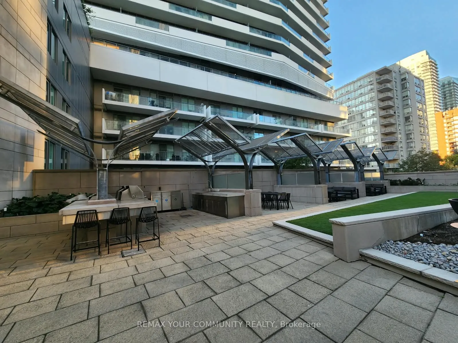 2191 Yonge Street #4411