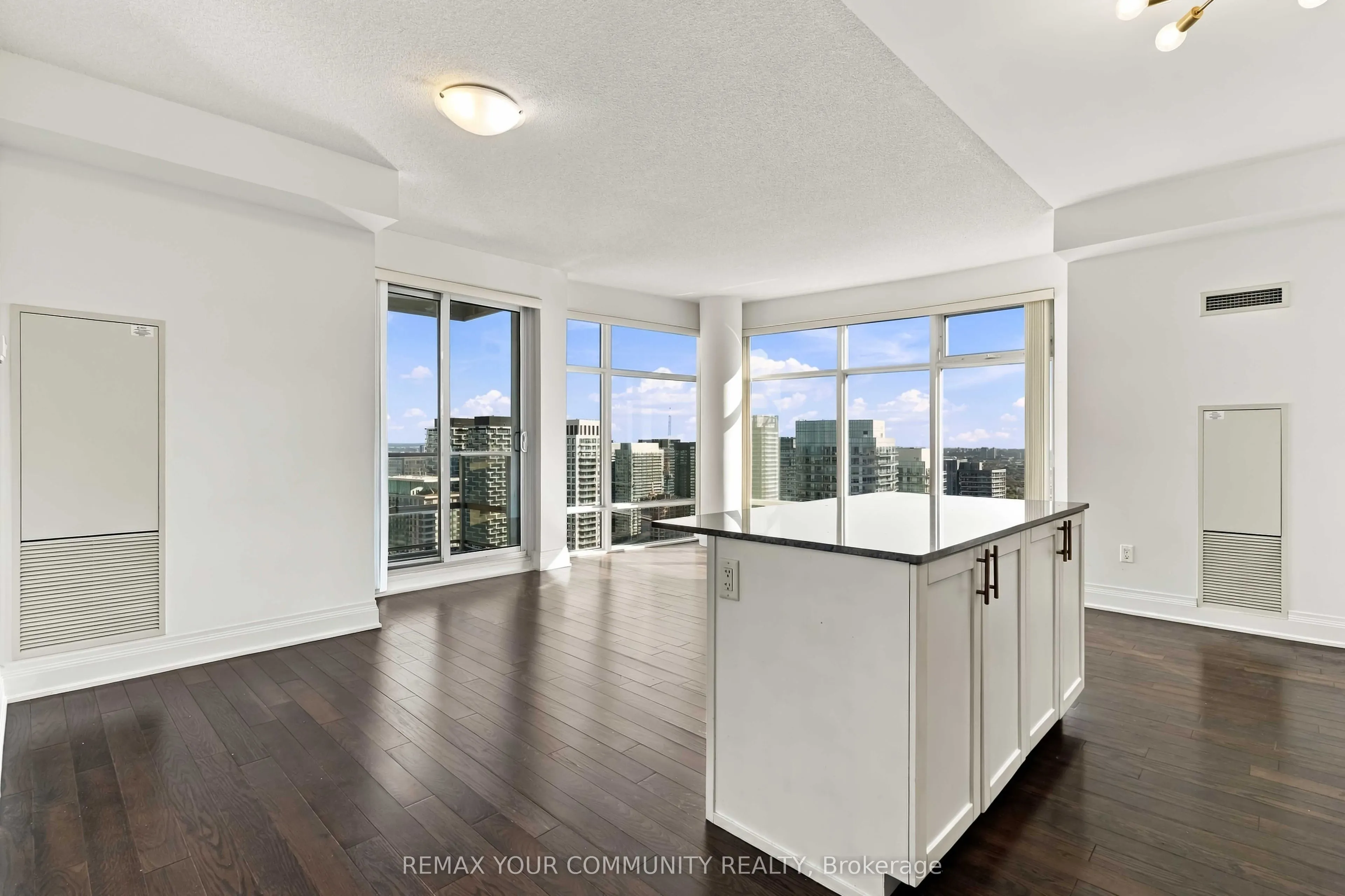 2191 Yonge Street #4411
