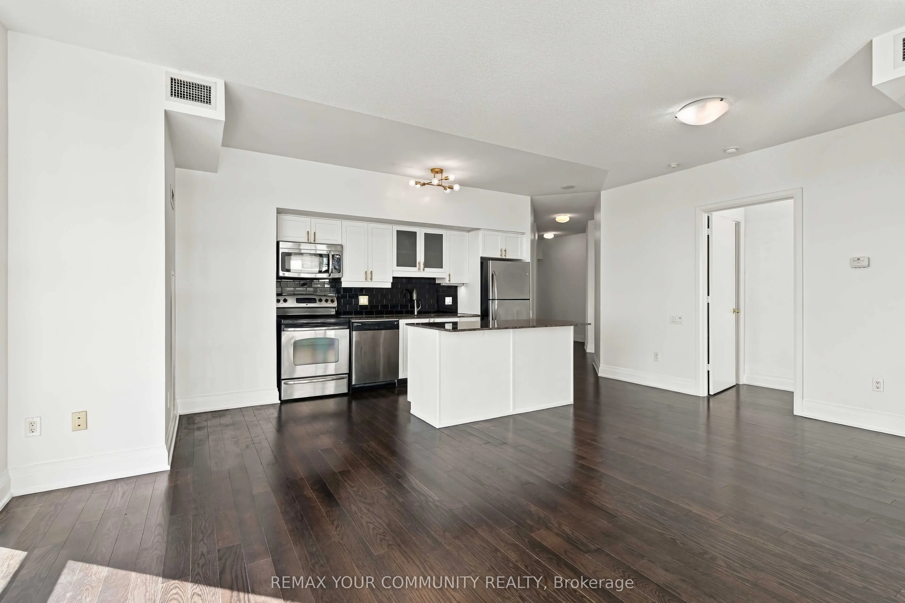 2191 Yonge Street #4411