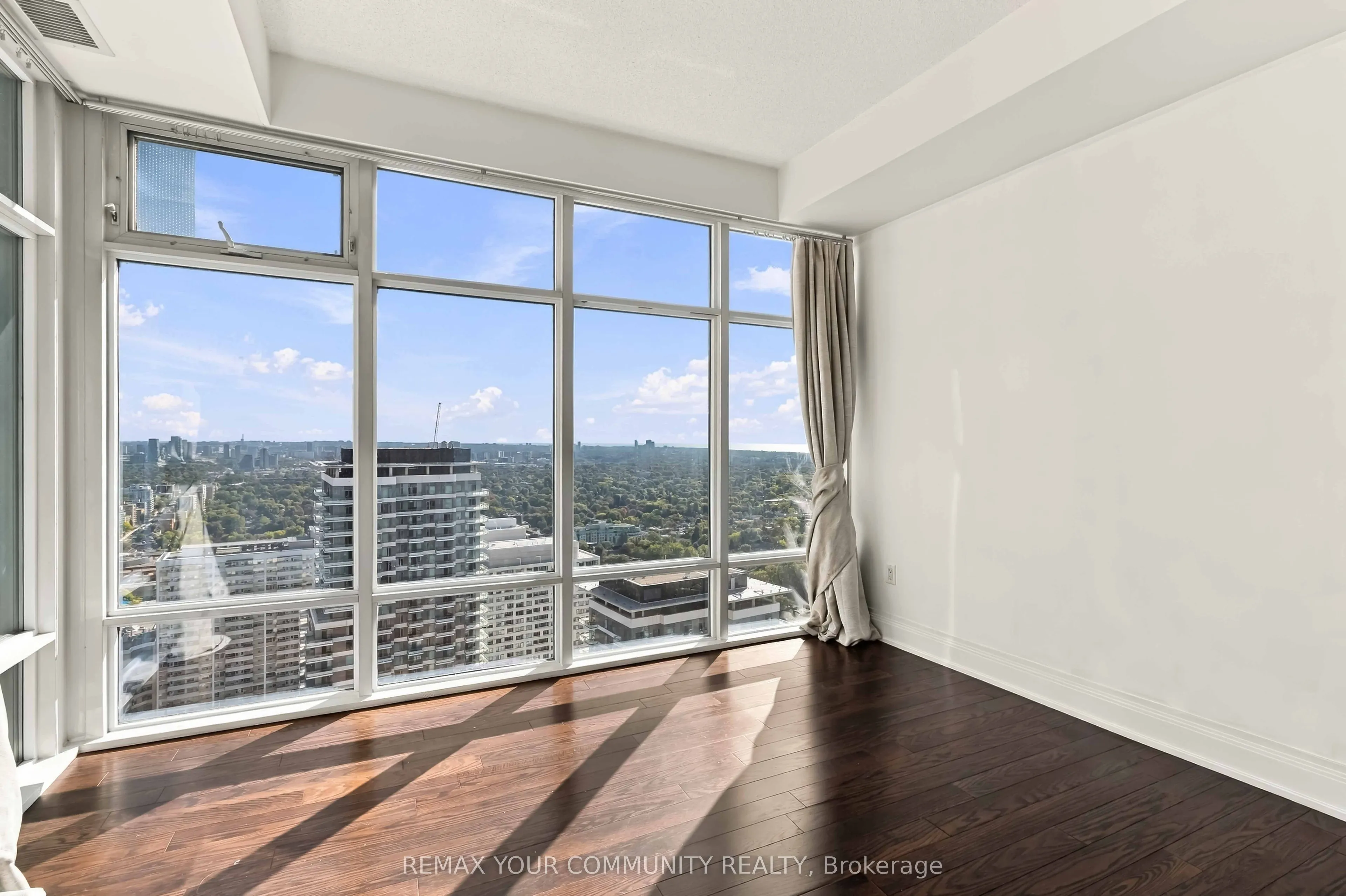 2191 Yonge Street #4411