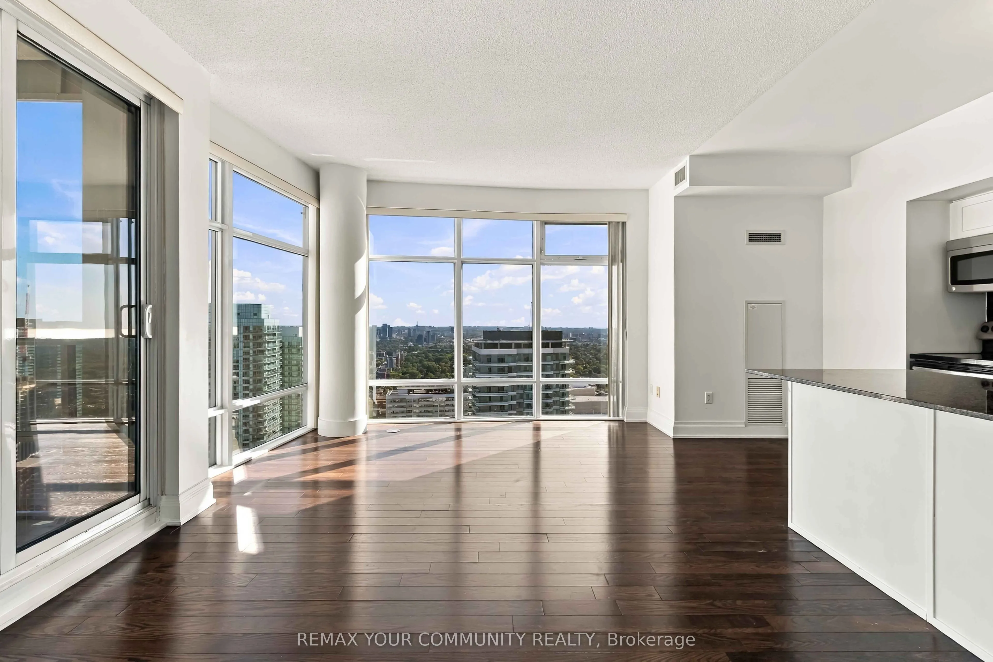2191 Yonge Street #4411