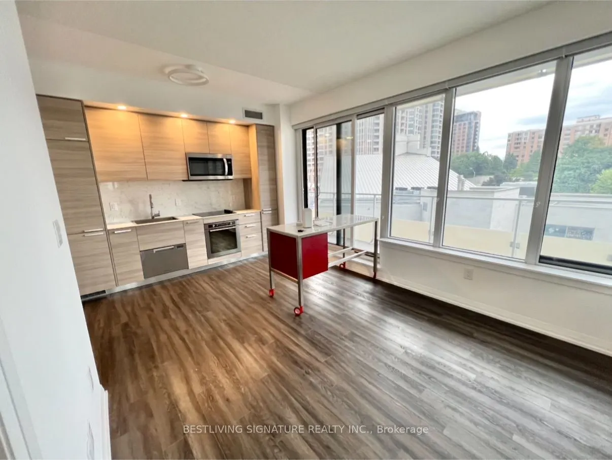 75 Canterbury Place #502