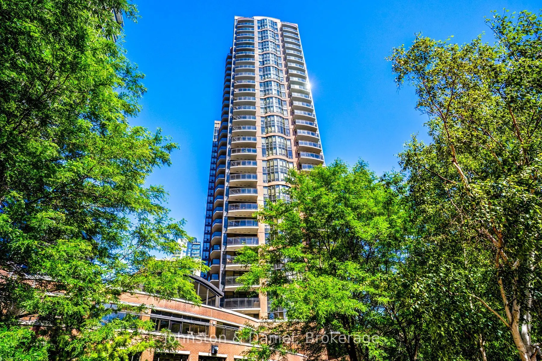 33 Sheppard Avenue E #805