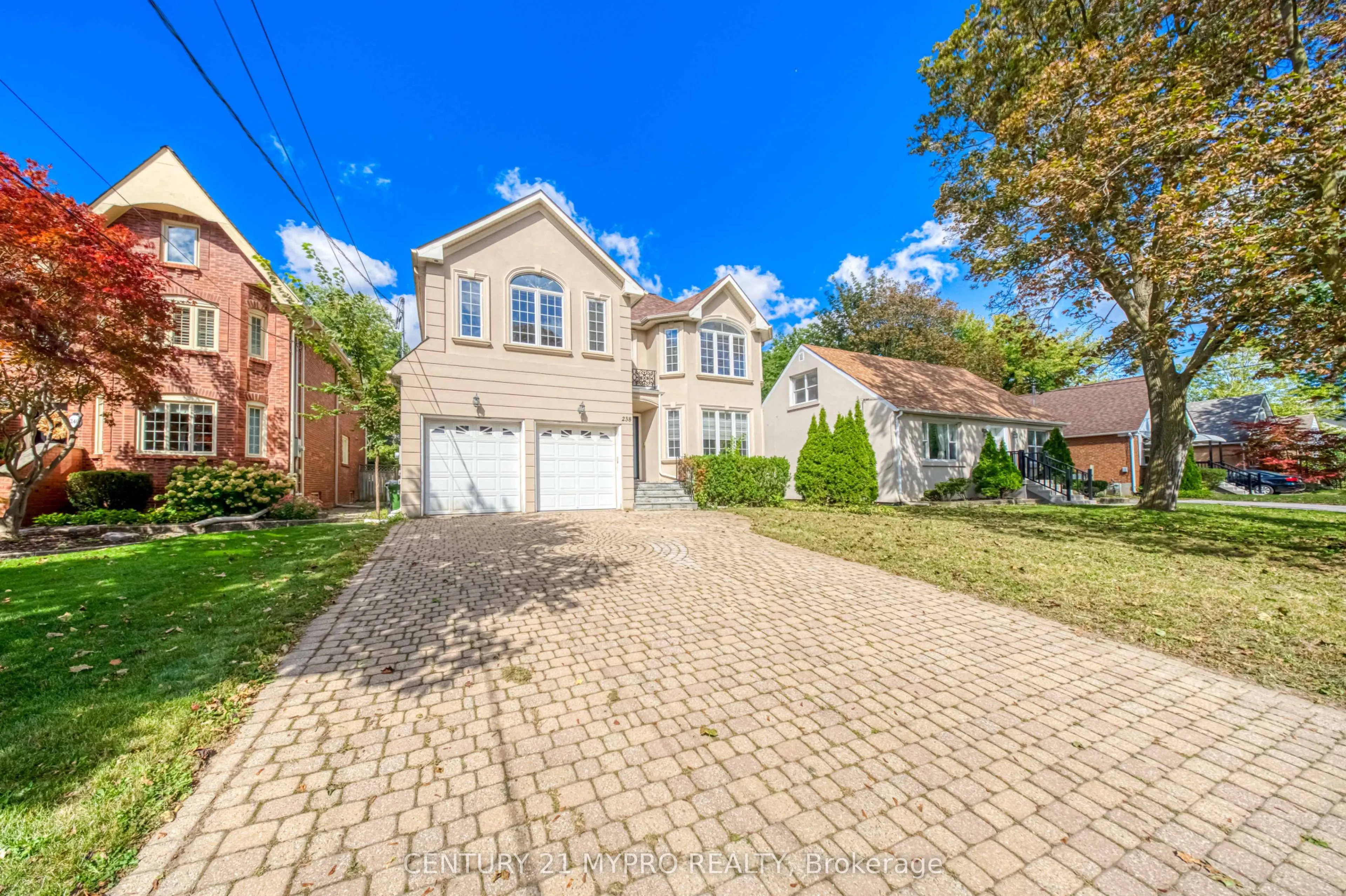 238 Poyntz Avenue