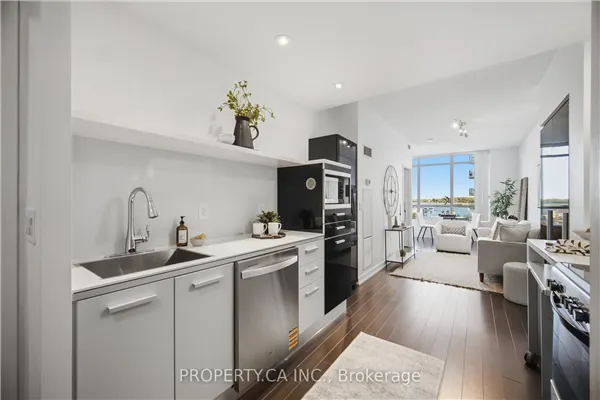 38 Dan Leckie Way #508