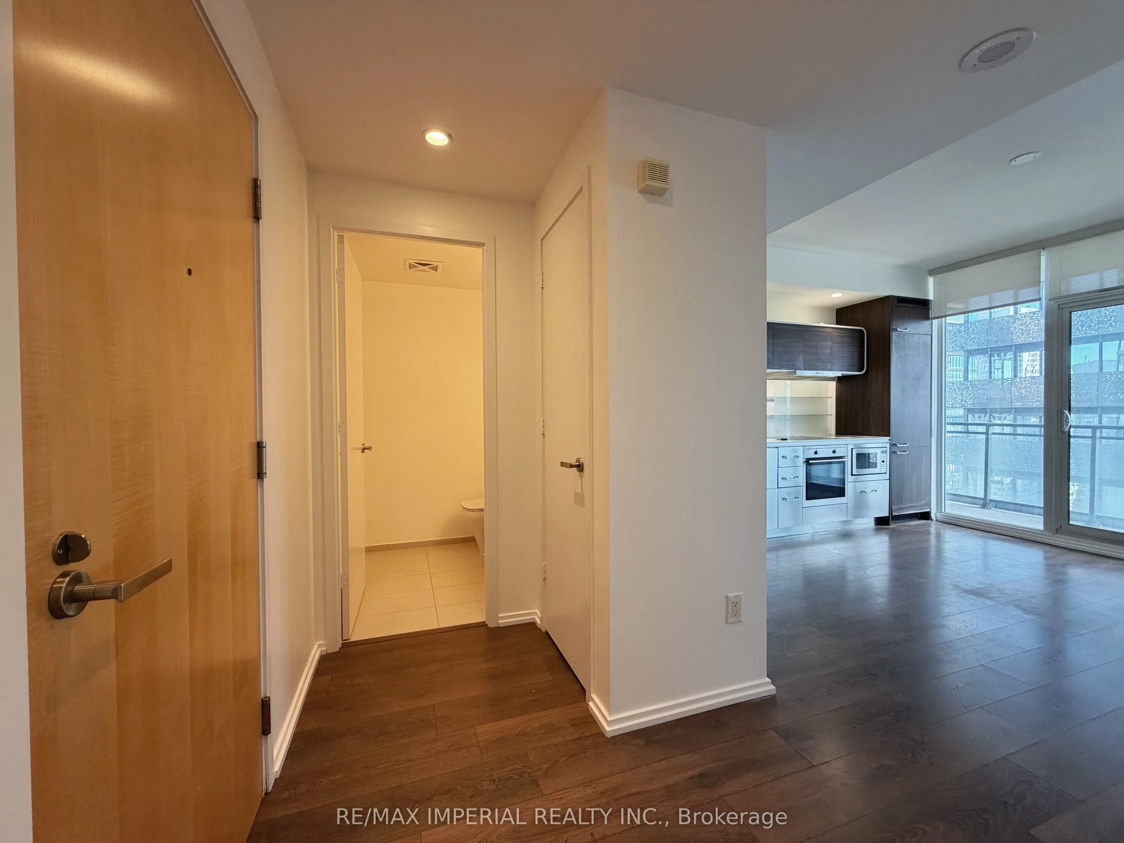 45 Charles Street E #4011