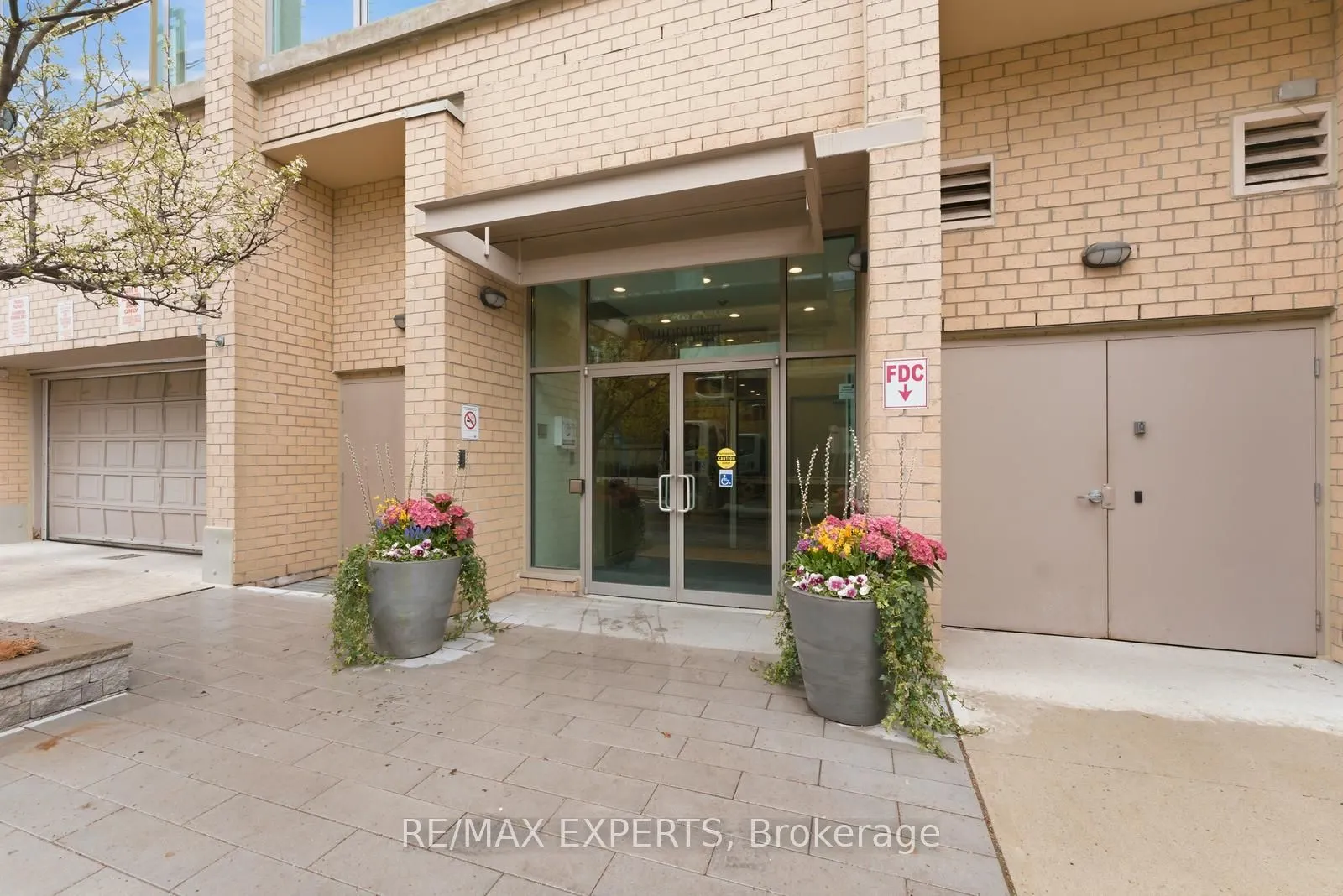 50 Camden Street #707
