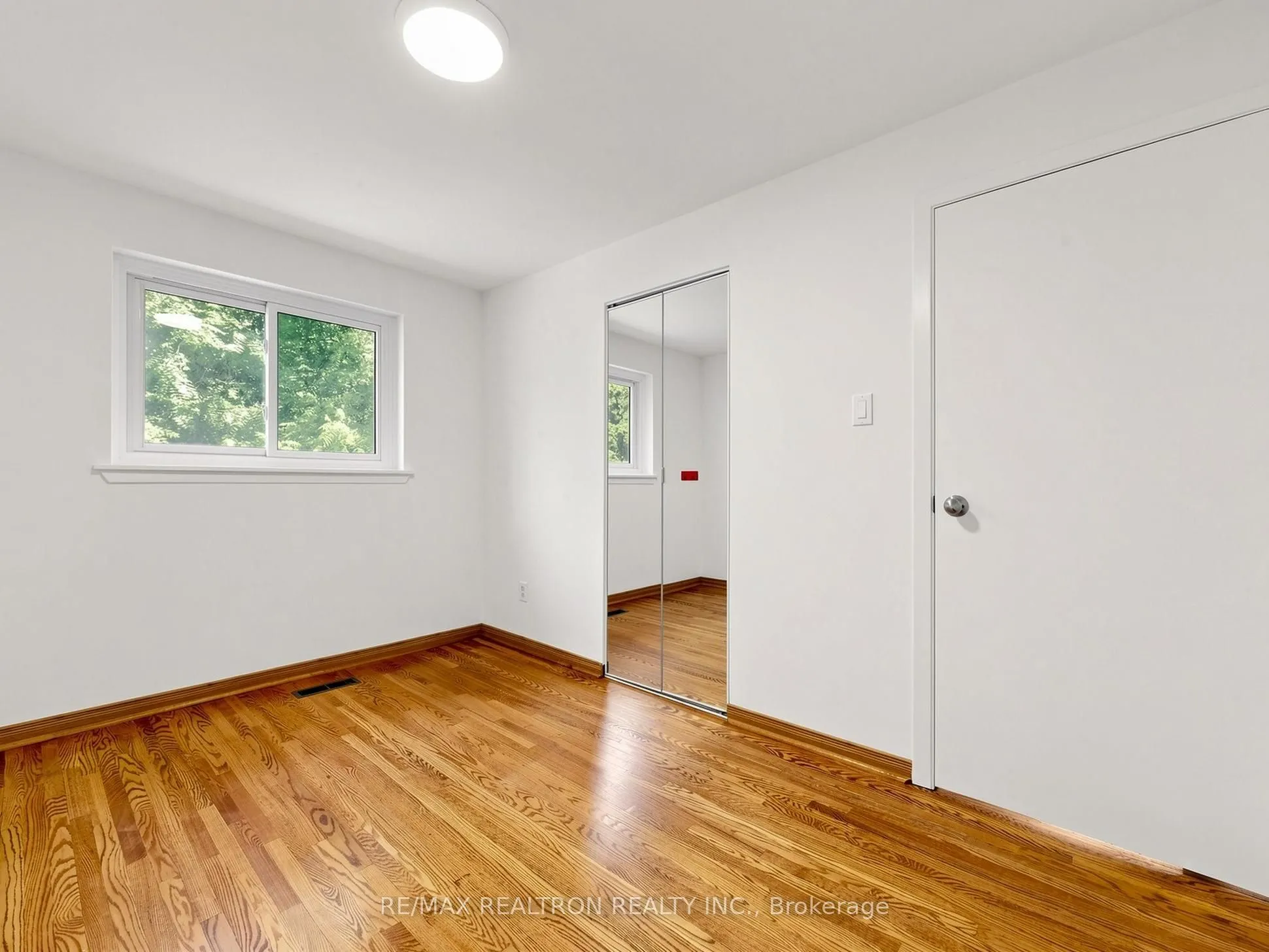 35 Rochelle Crescent