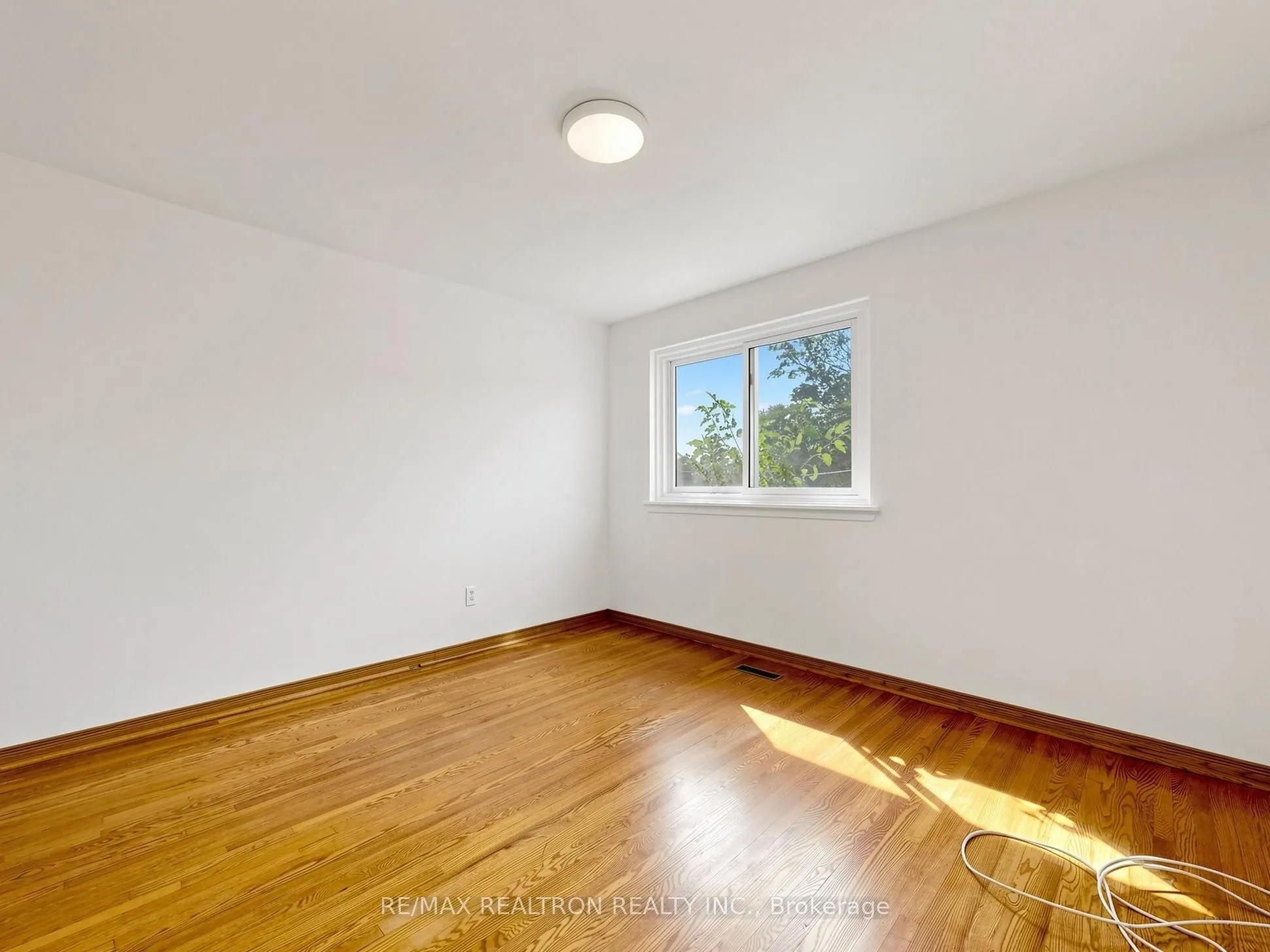 35 Rochelle Crescent