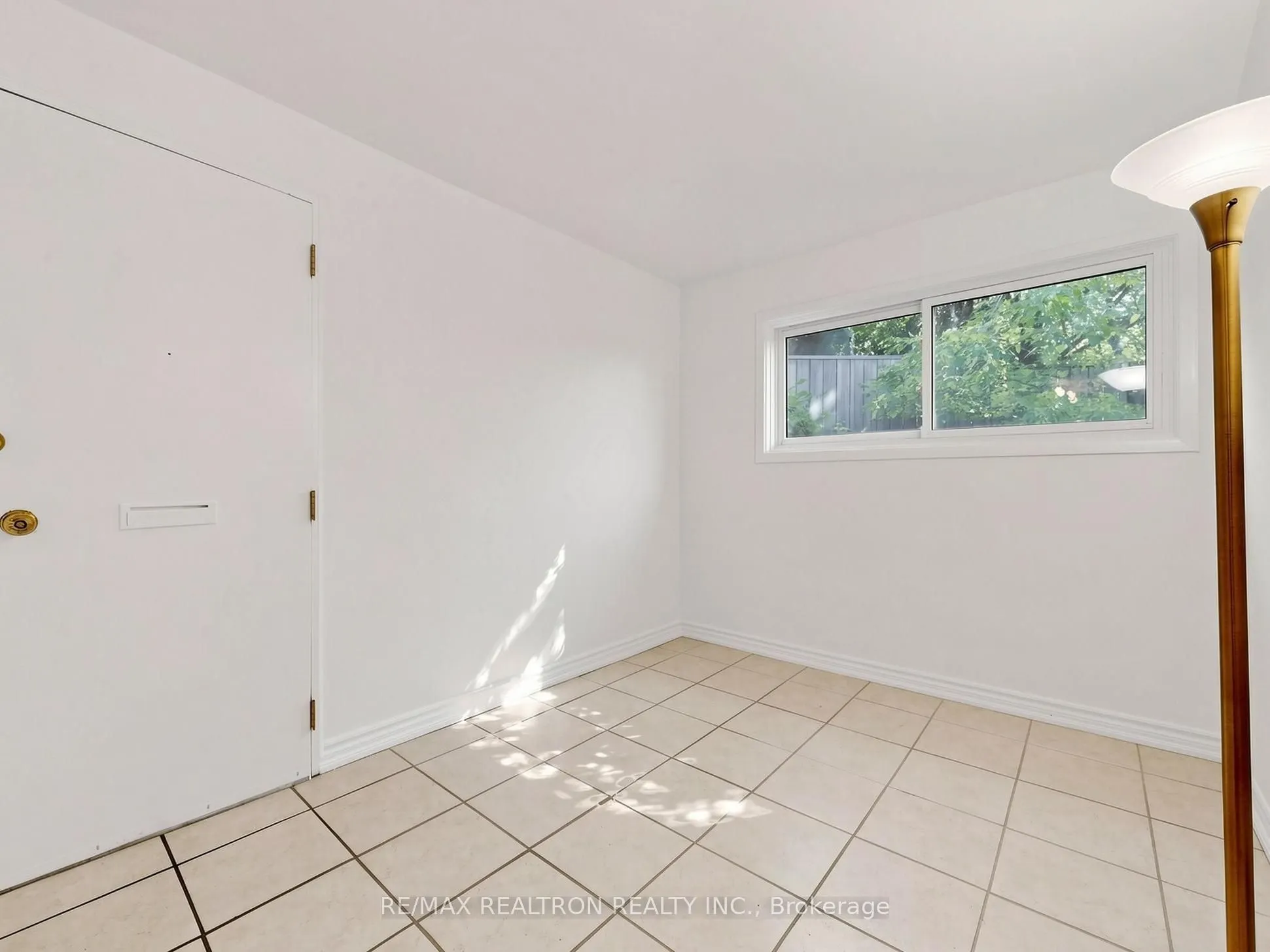 35 Rochelle Crescent