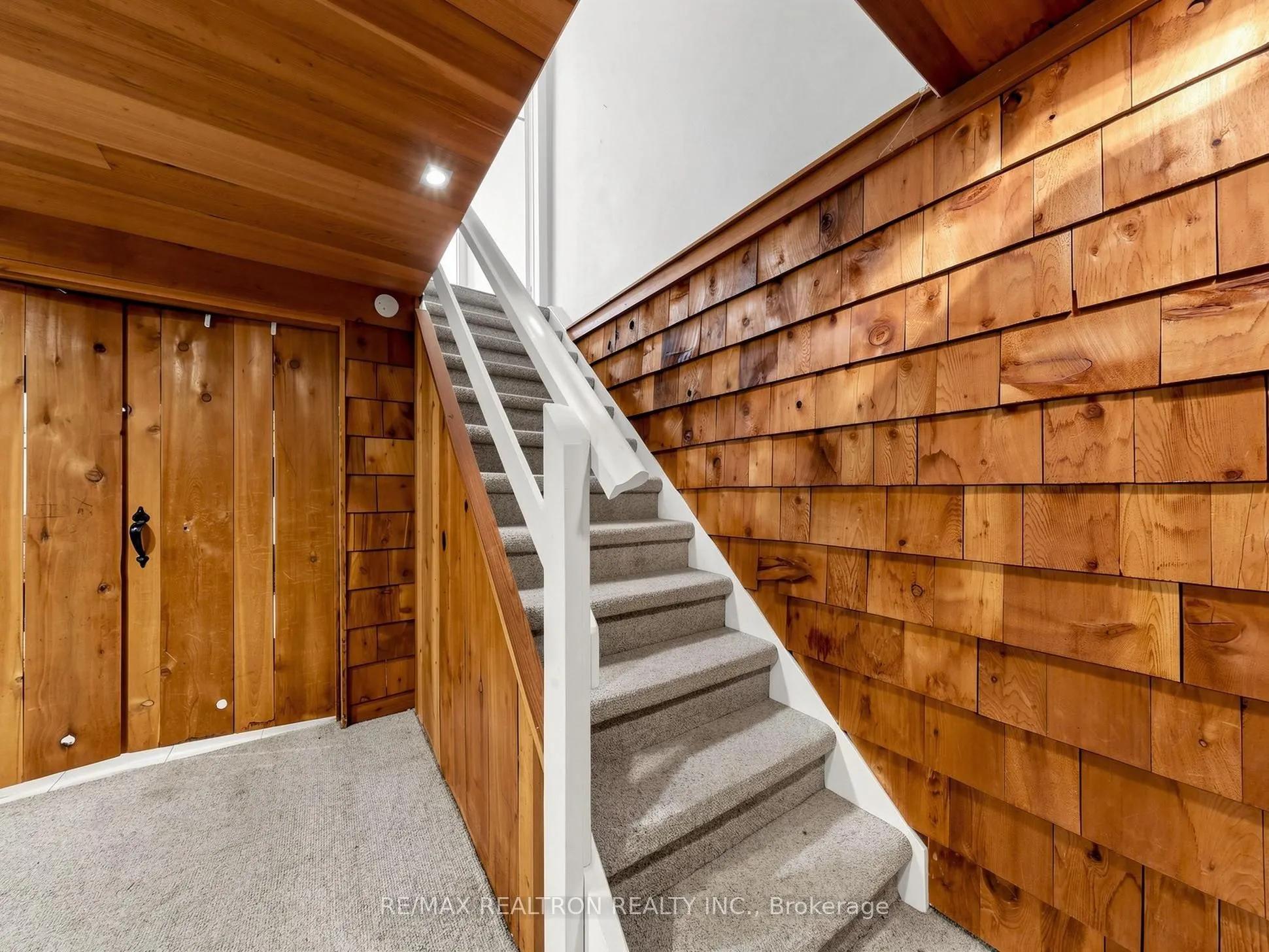 35 Rochelle Crescent