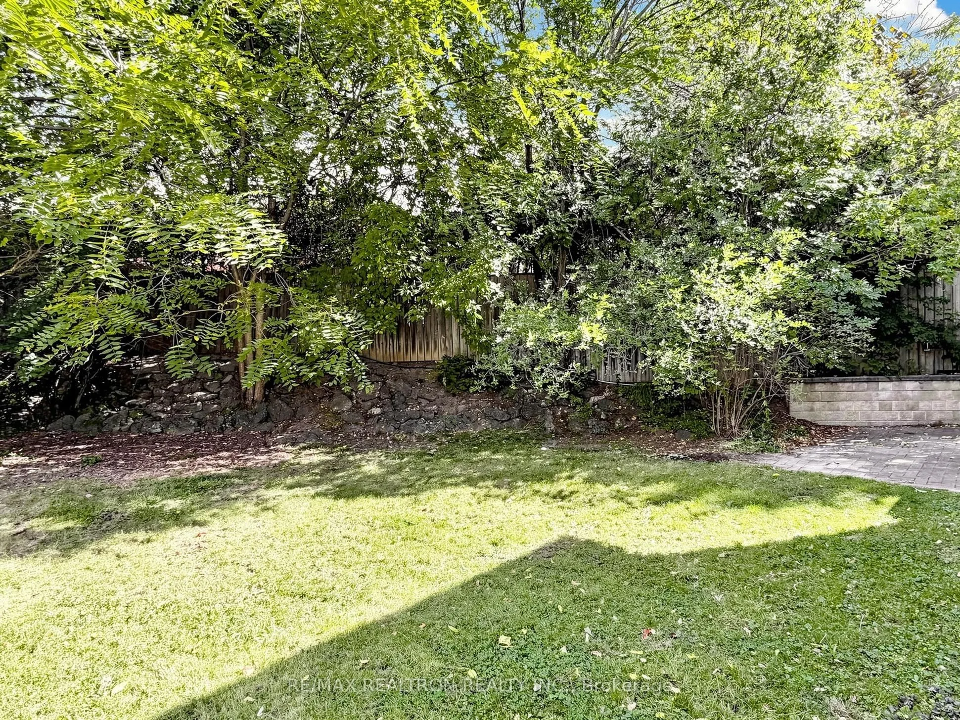 35 Rochelle Crescent
