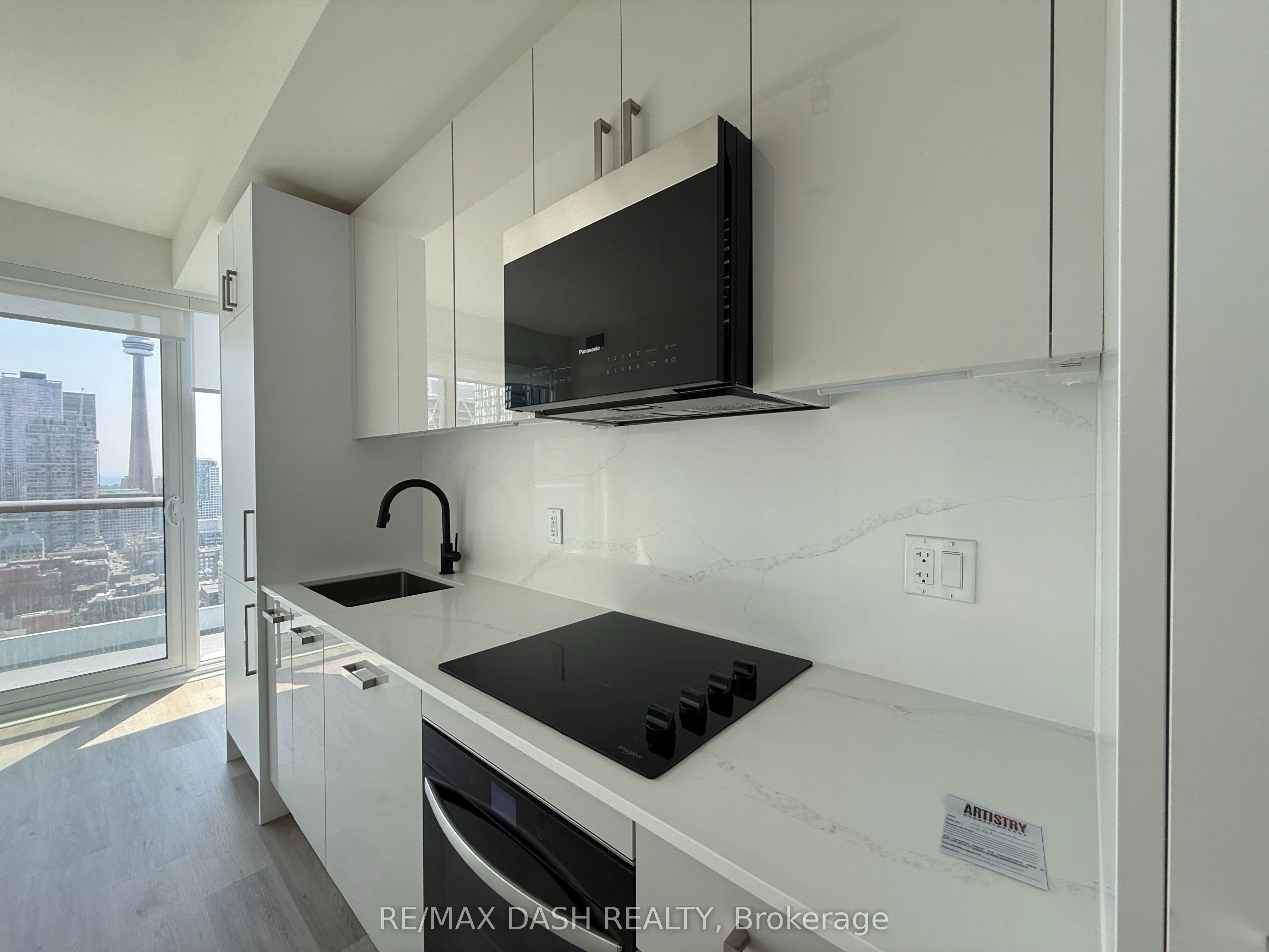280 Dundas Street W #3109