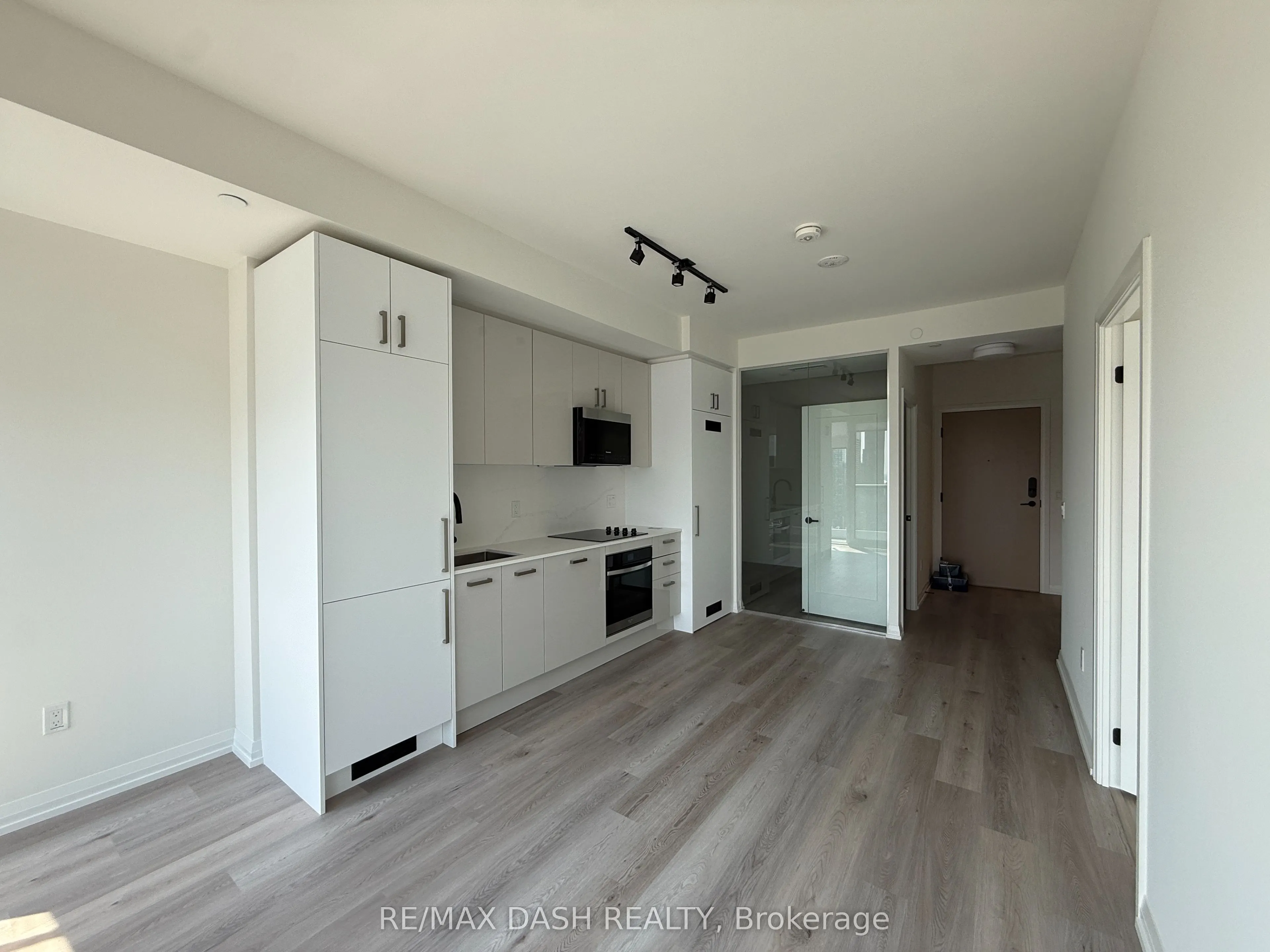 280 Dundas Street W #3109
