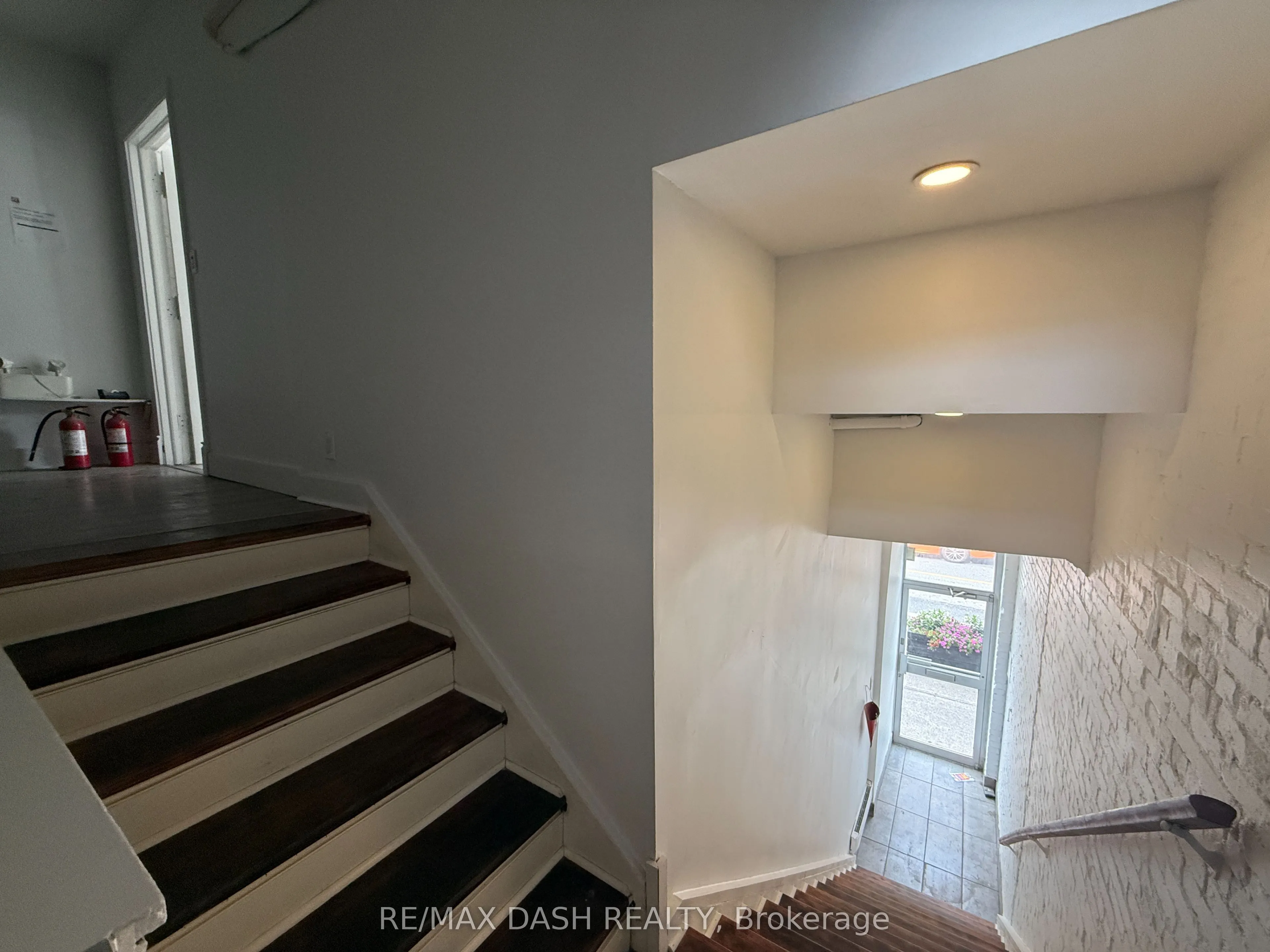 1303 Bloor Street W #2