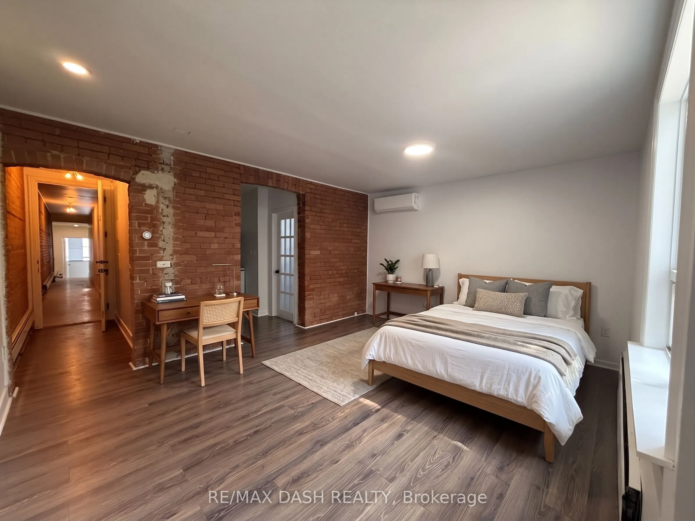 1303 Bloor Street W #3