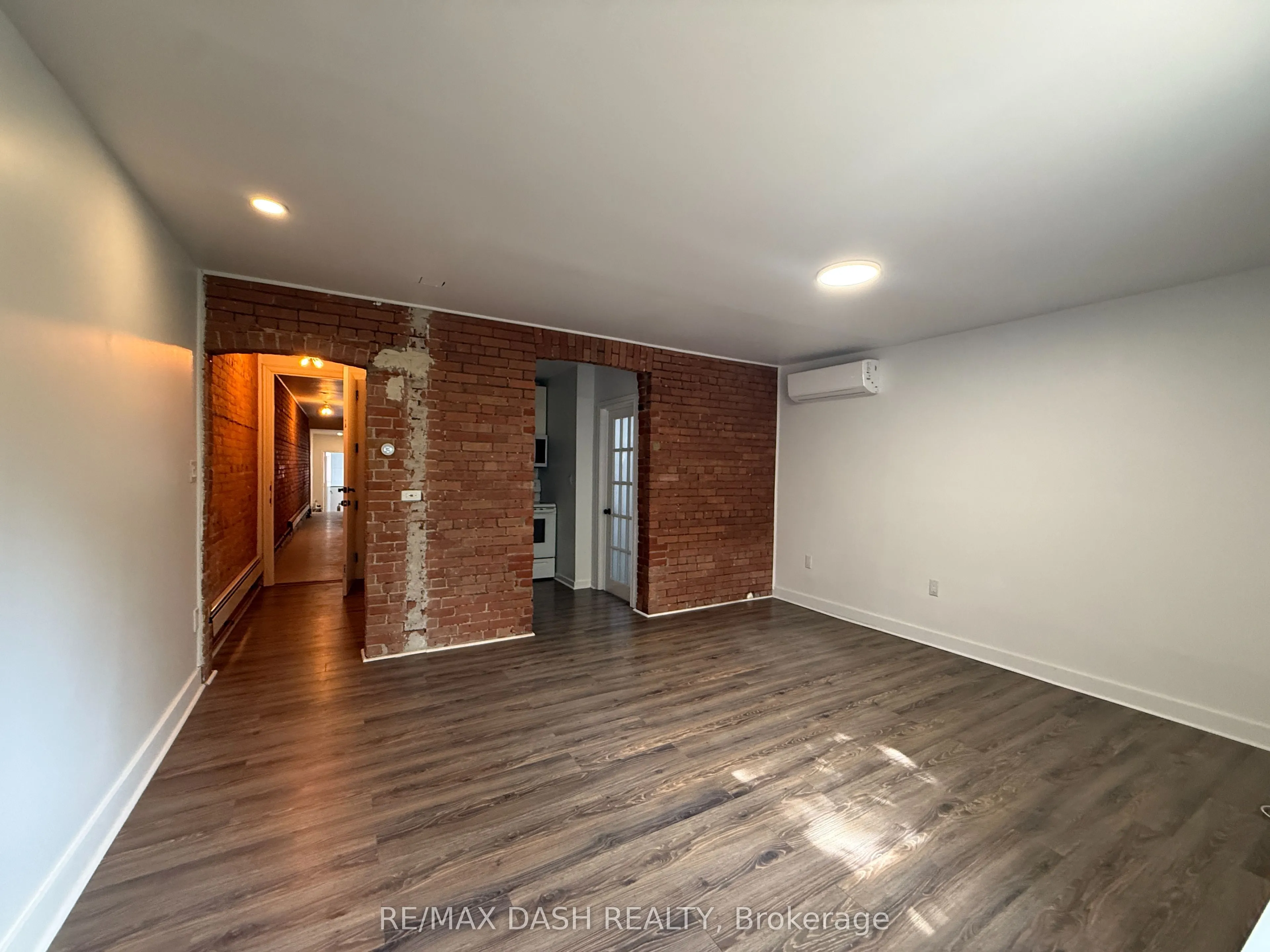 1303 Bloor Street W #3