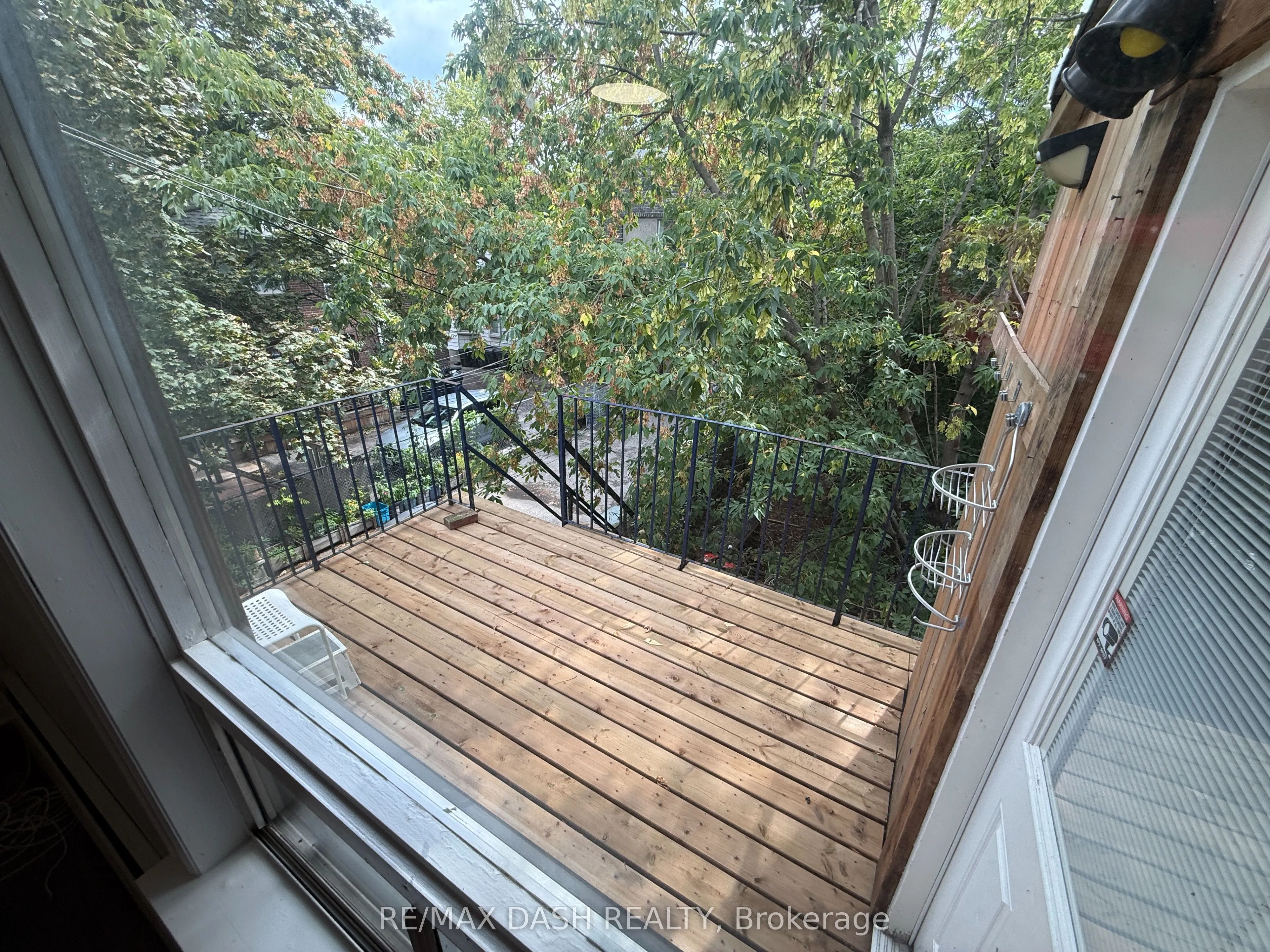 1303 Bloor Street W #3