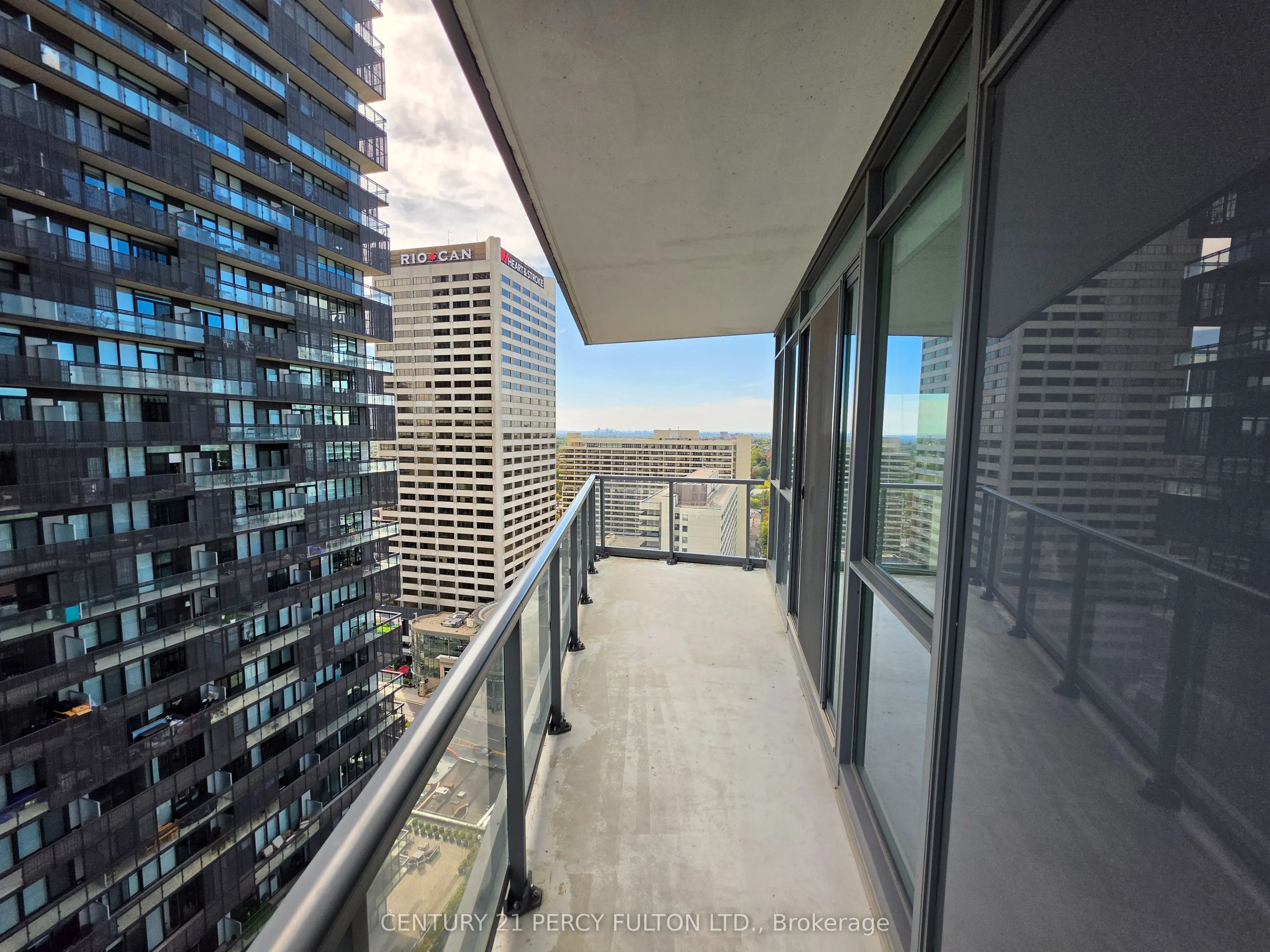 30 Roehampton Avenue #2402