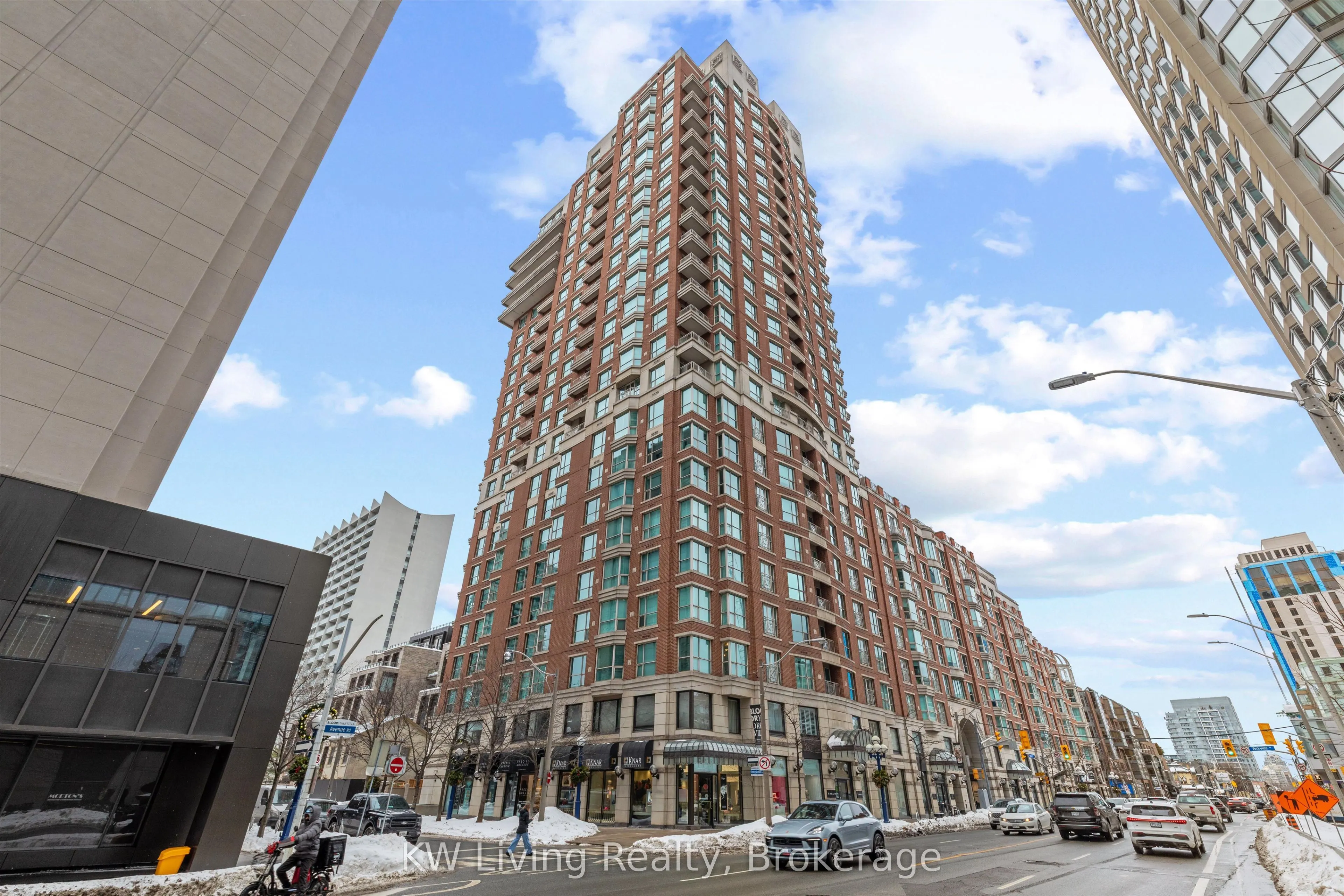 38 Avenue Road #1-2