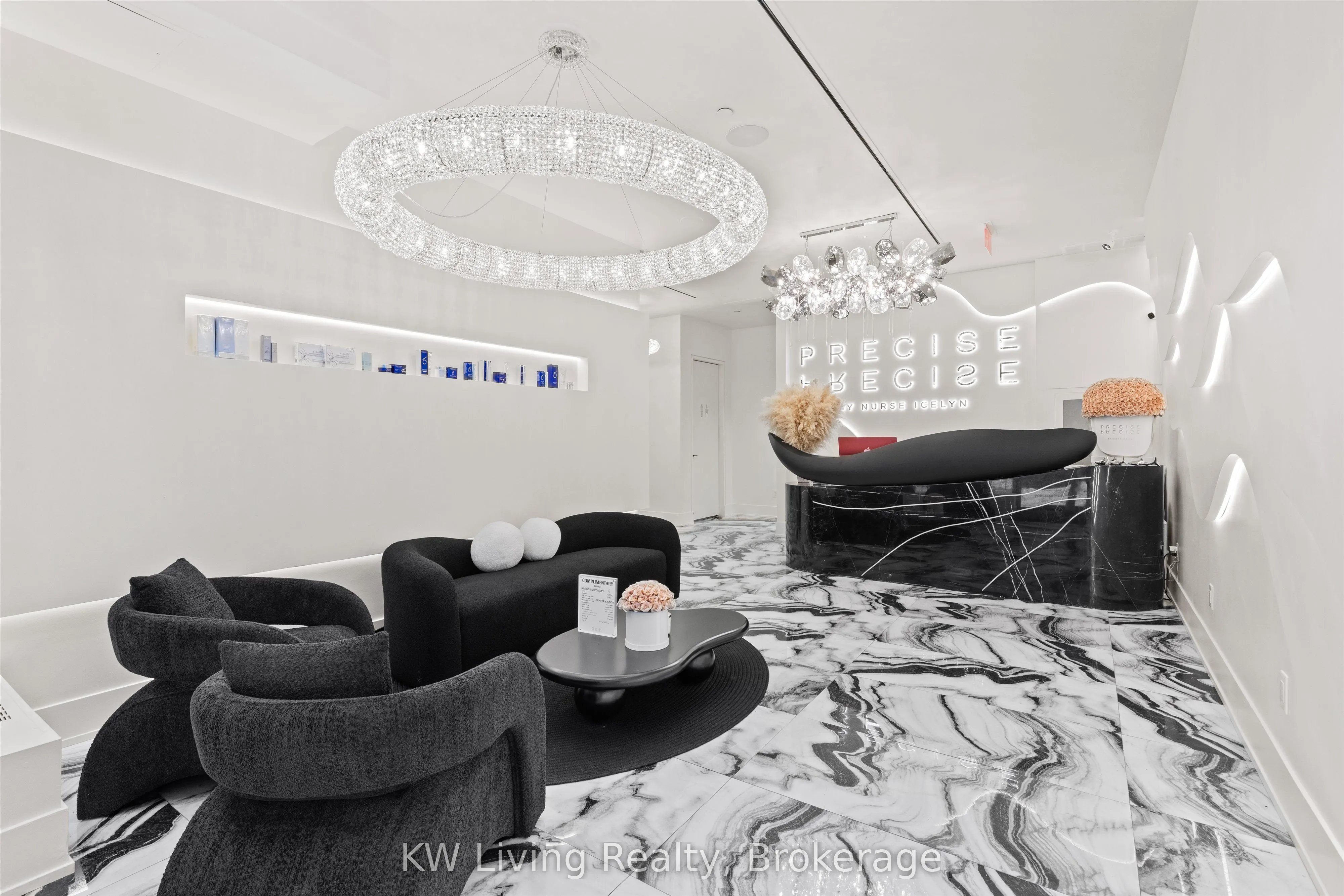38 Avenue Road #1-2