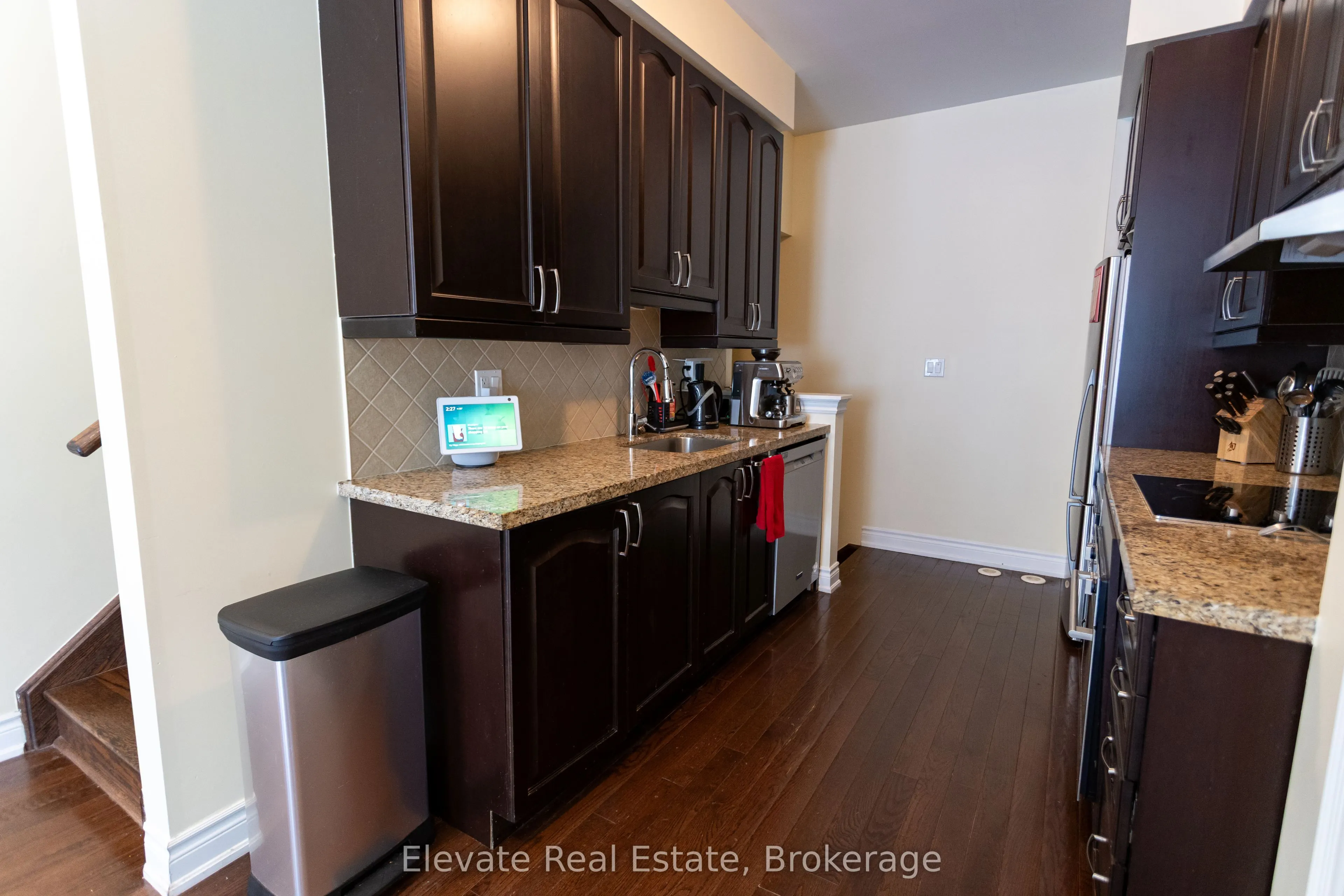 1 Hargrave Lane #1