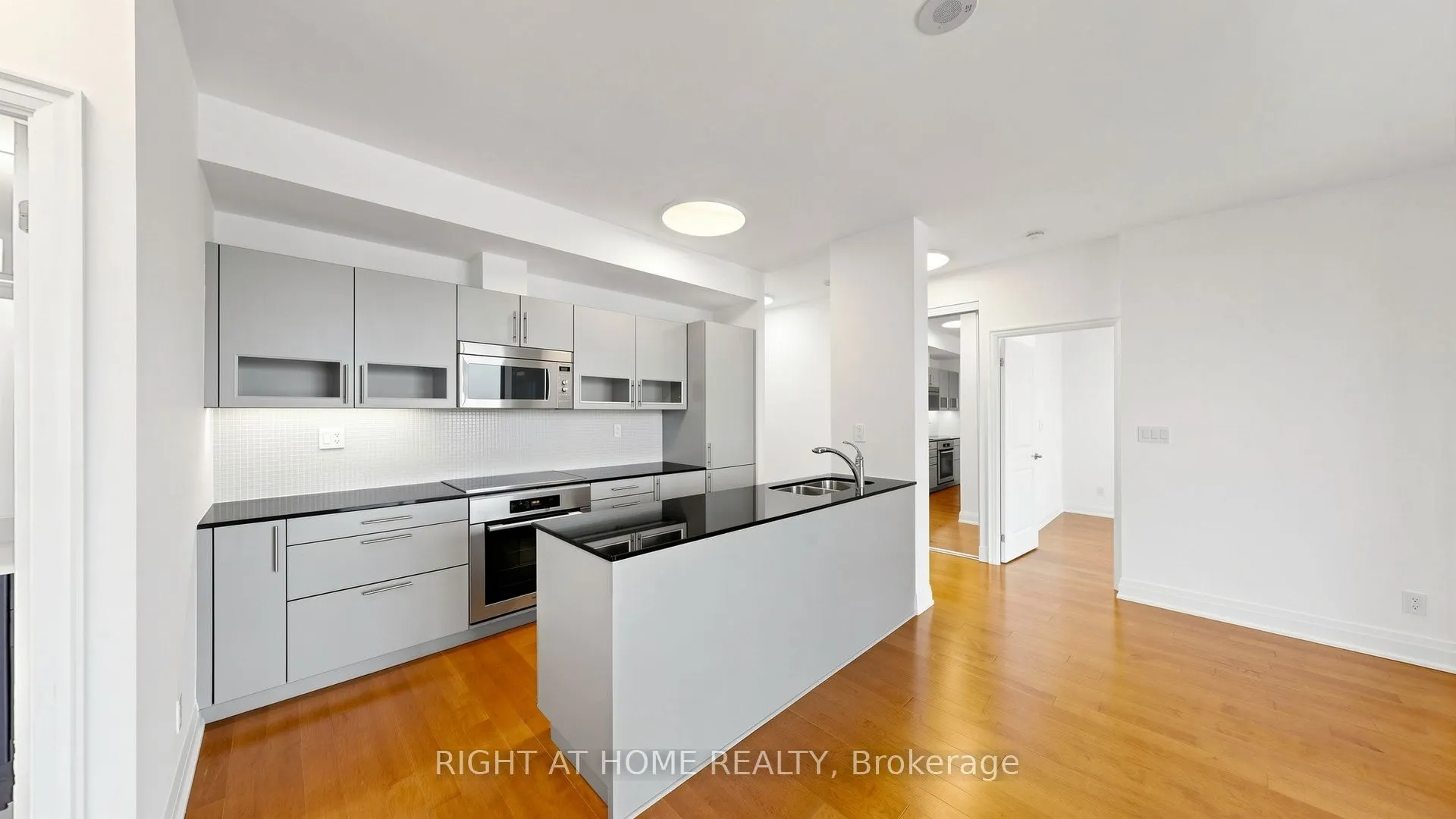 1 Bedford Road #422