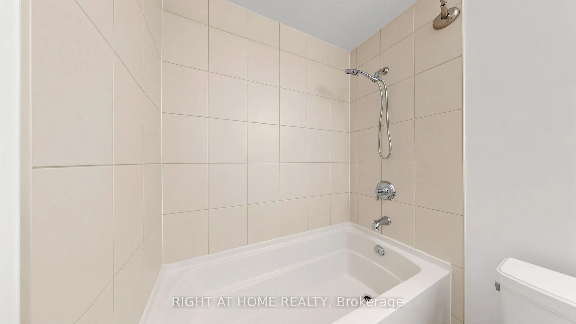 1 Bedford Road #422