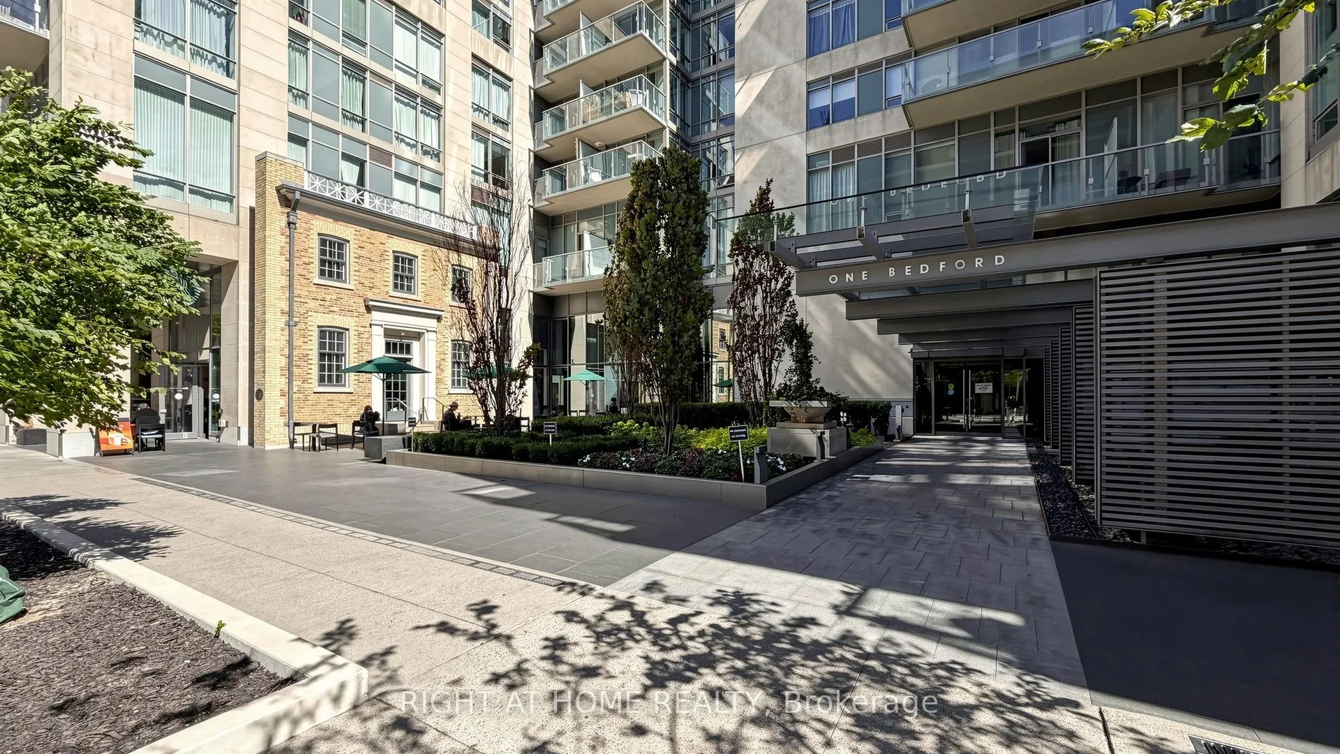 1 Bedford Road #422