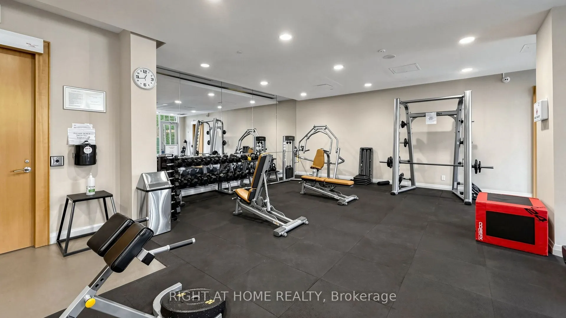 1 Bedford Road #422