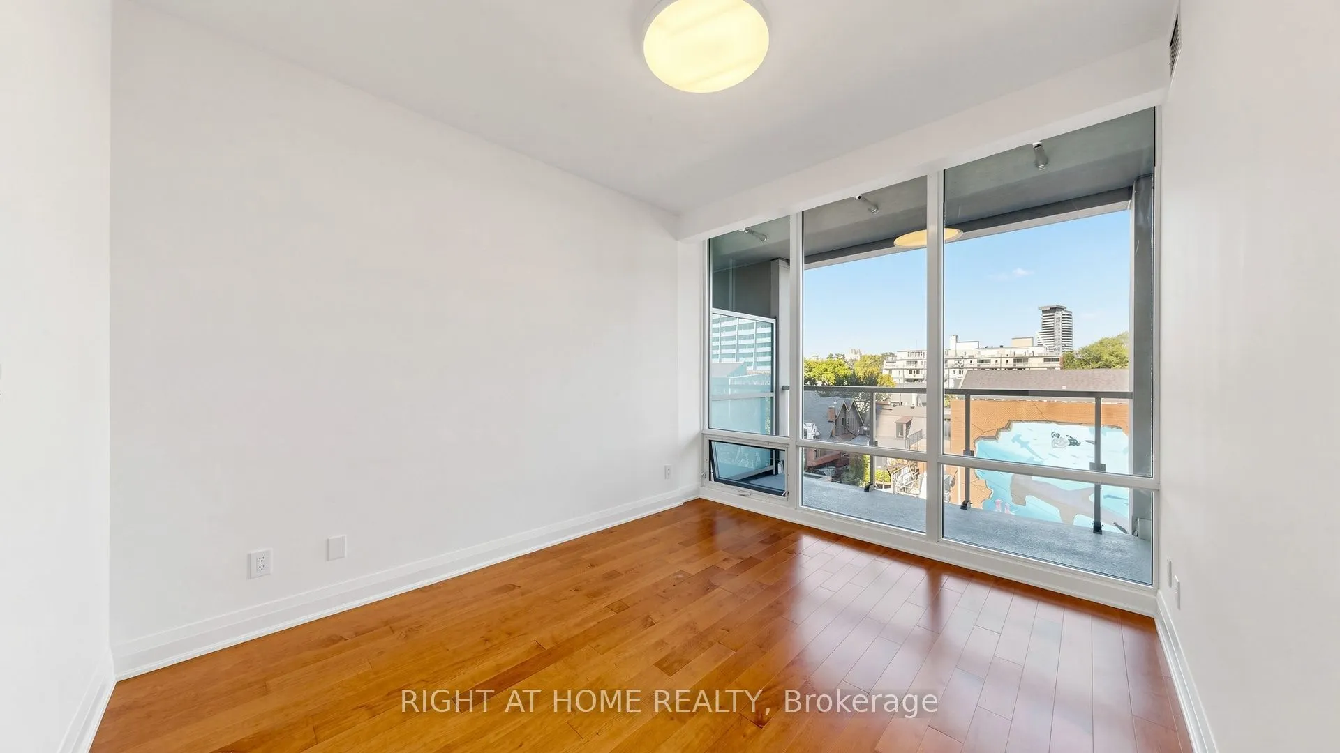 1 Bedford Road #422