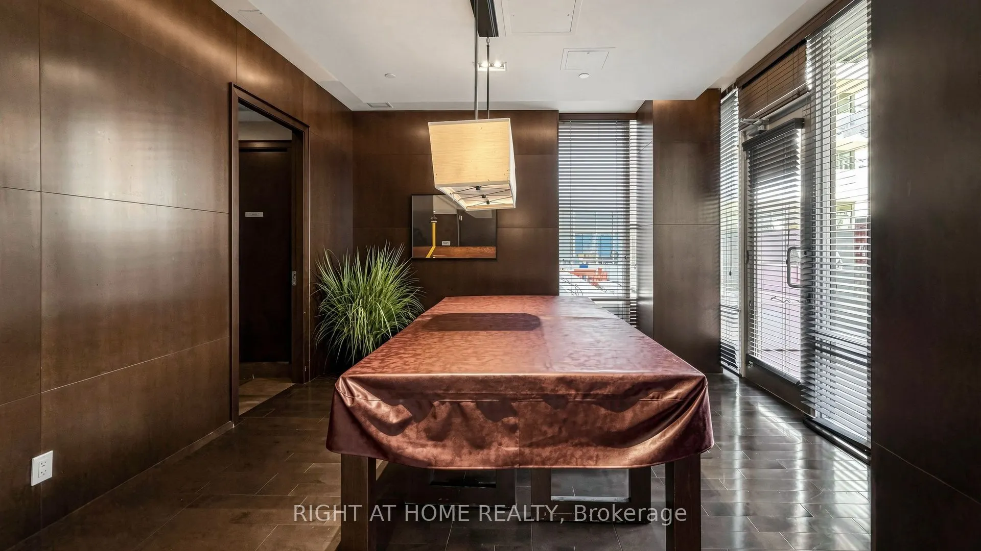 1 Bedford Road #422