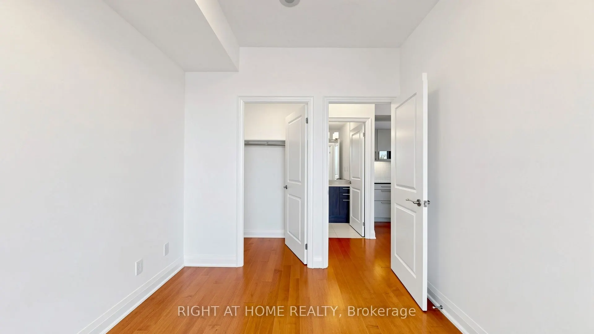 1 Bedford Road #422