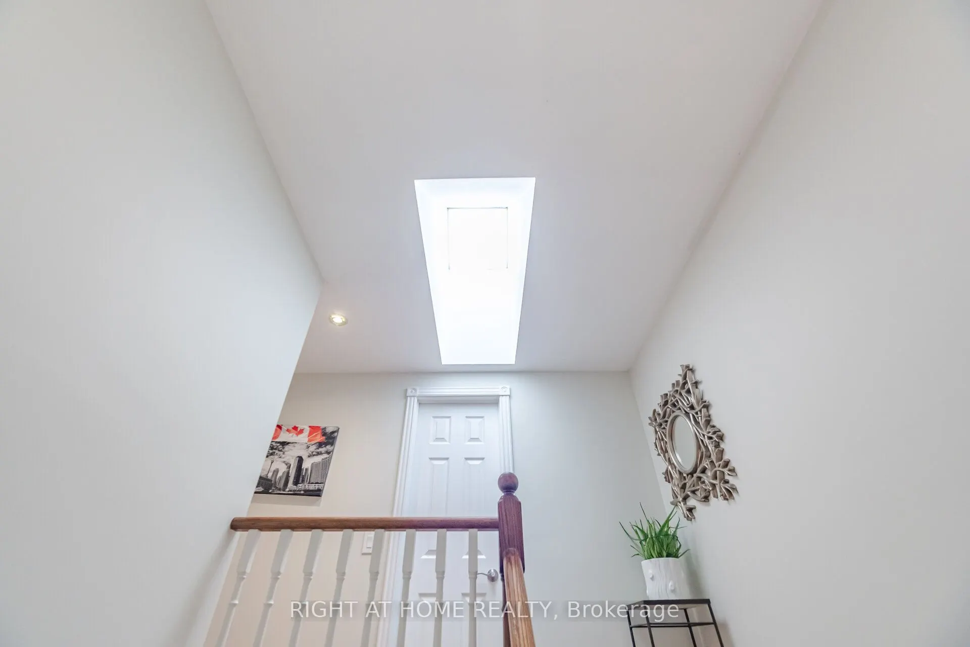 219 Broadway Avenue