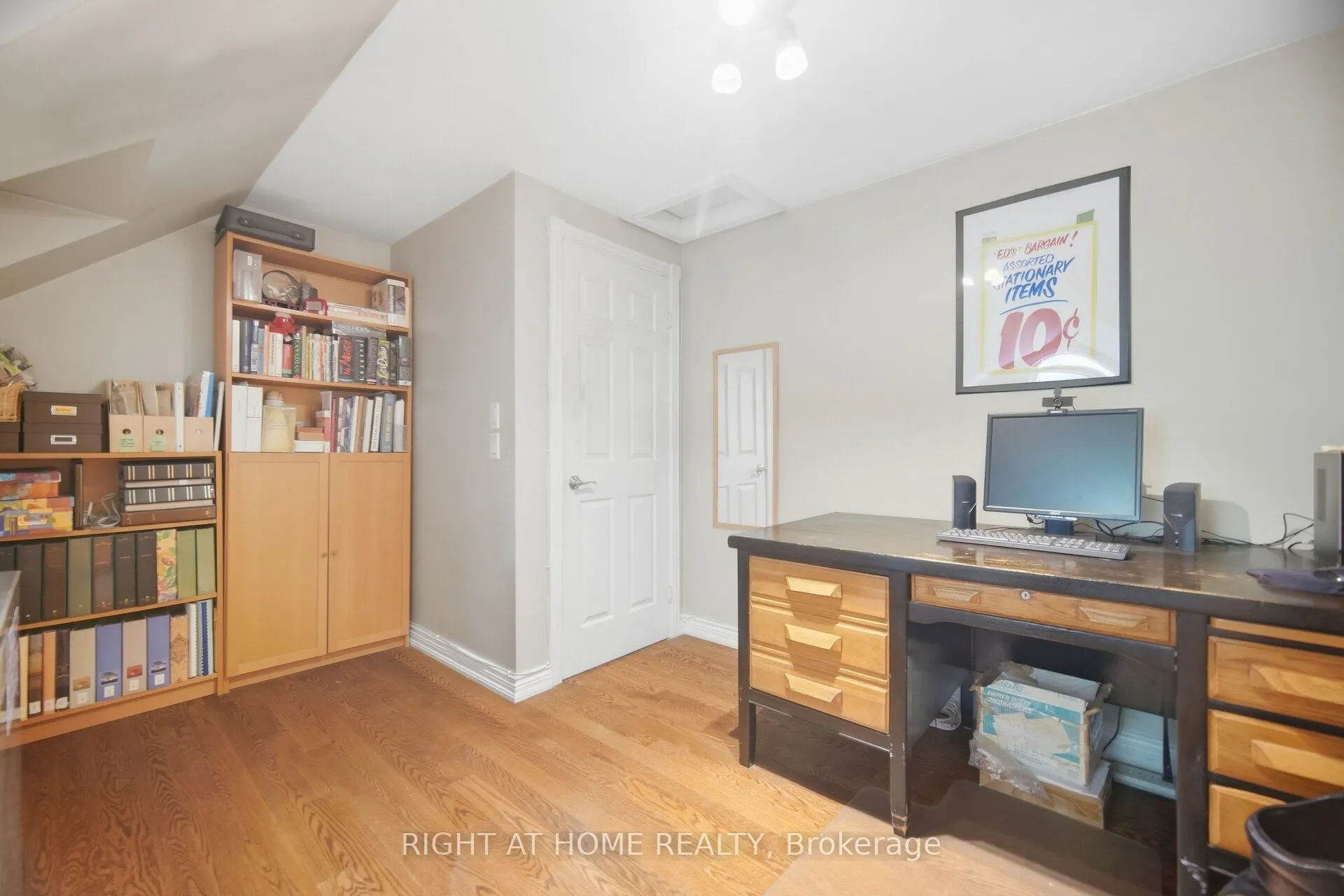 219 Broadway Avenue