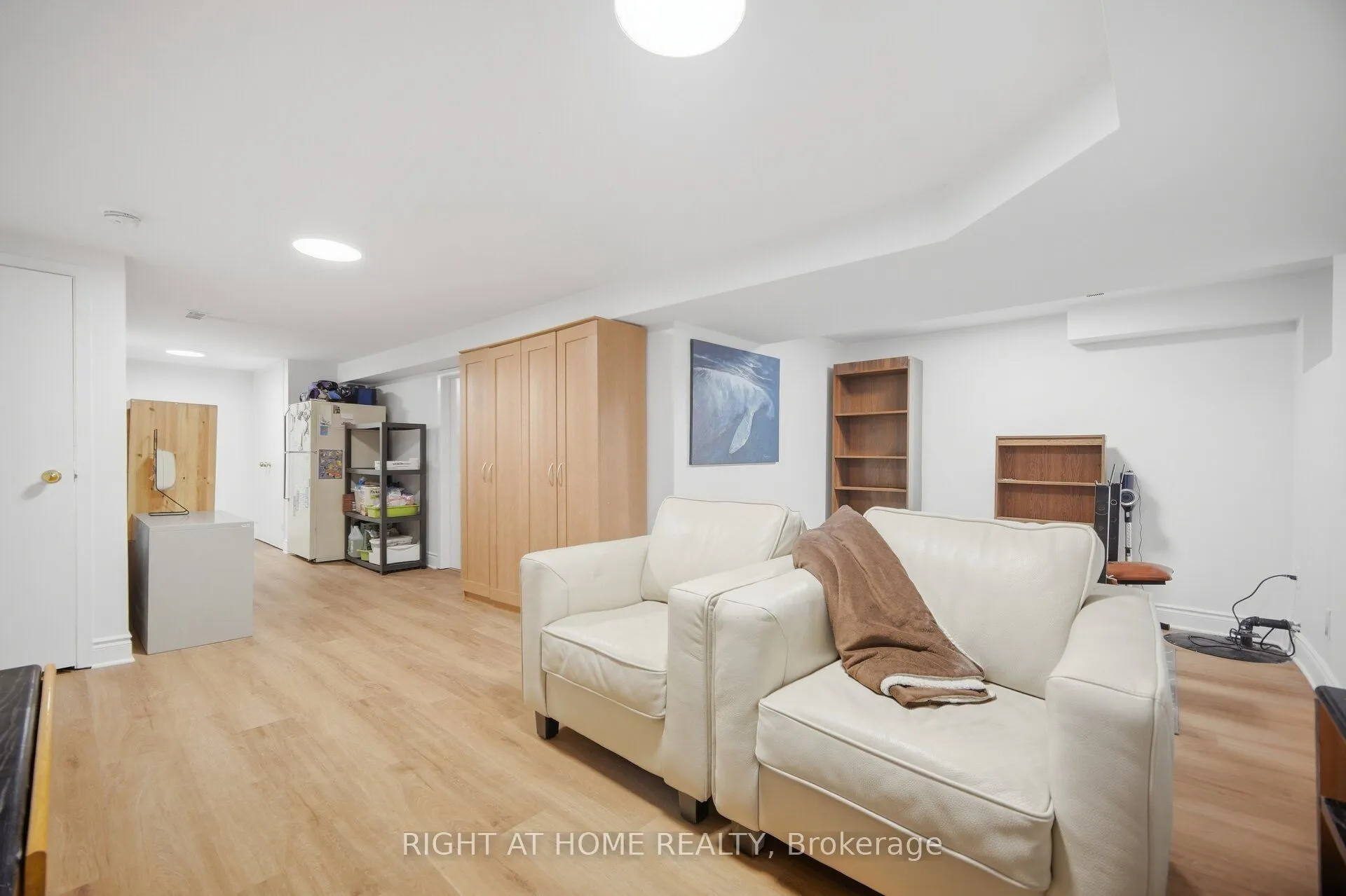 219 Broadway Avenue